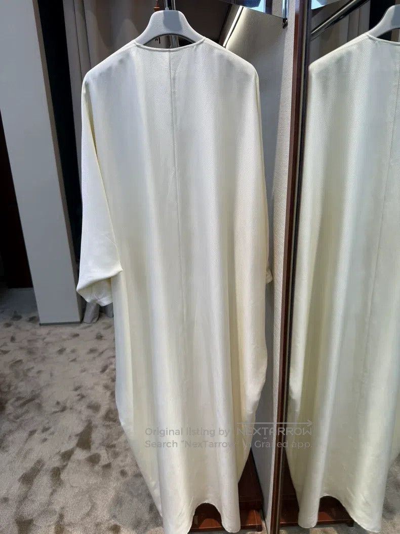 Hermes Hermes White V-Neck Maxi Dress, Loose Fit with Puff Sleeve Size XS / US 0-2 / IT 36-38 - 2 Thumbnail