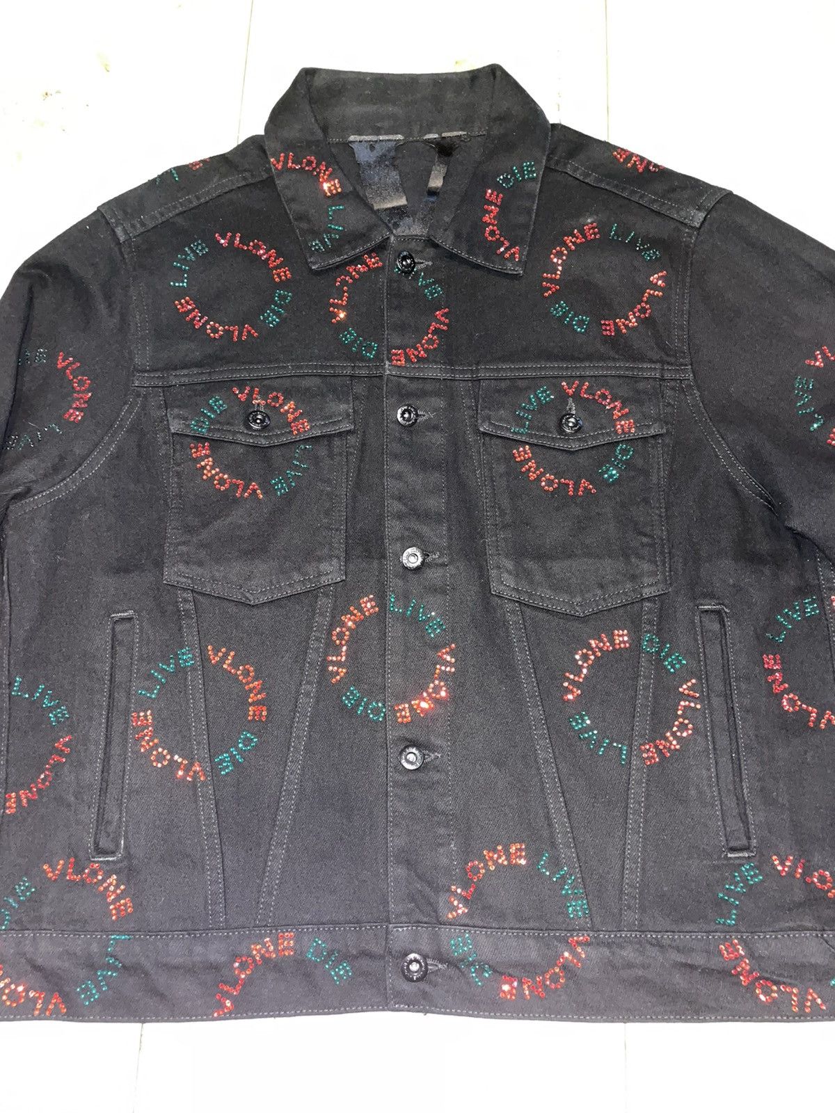 Vlone Very Rare Vlone Red and Green Rhinestone Denim Jacket Black Size US L / EU 52-54 / 3 - 3 Thumbnail