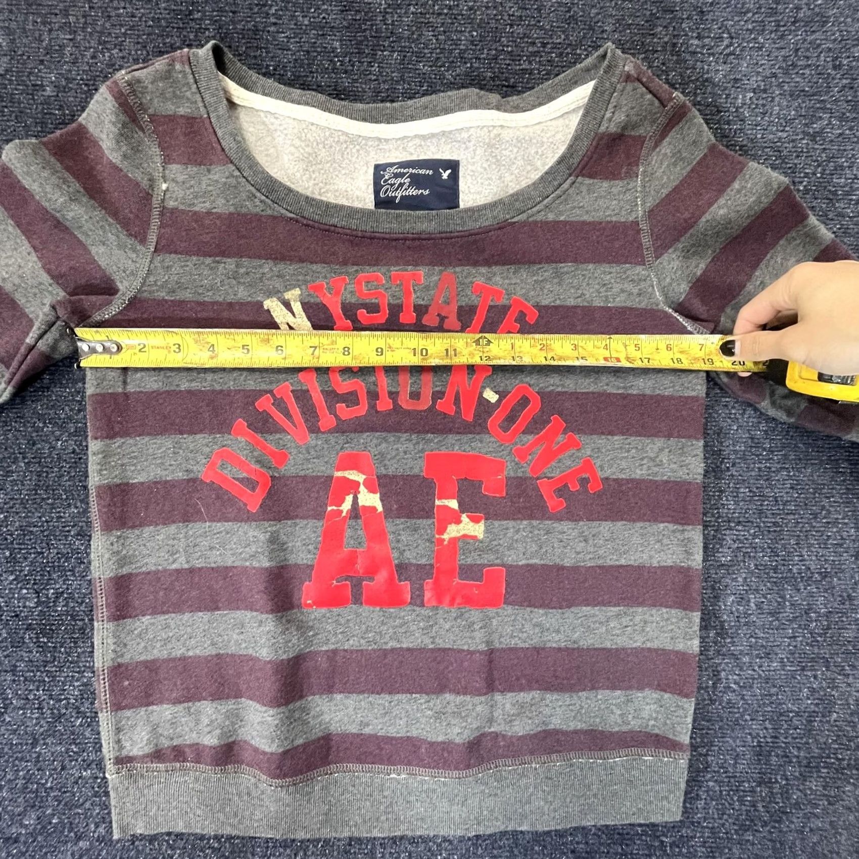 American Eagle Outfitters VINTAGE American Eagle Outfitters Sweater Womens M Gray Burgundy Stripe AE Y2K Size M / US 6-8 / IT 42-44 - 3 Thumbnail