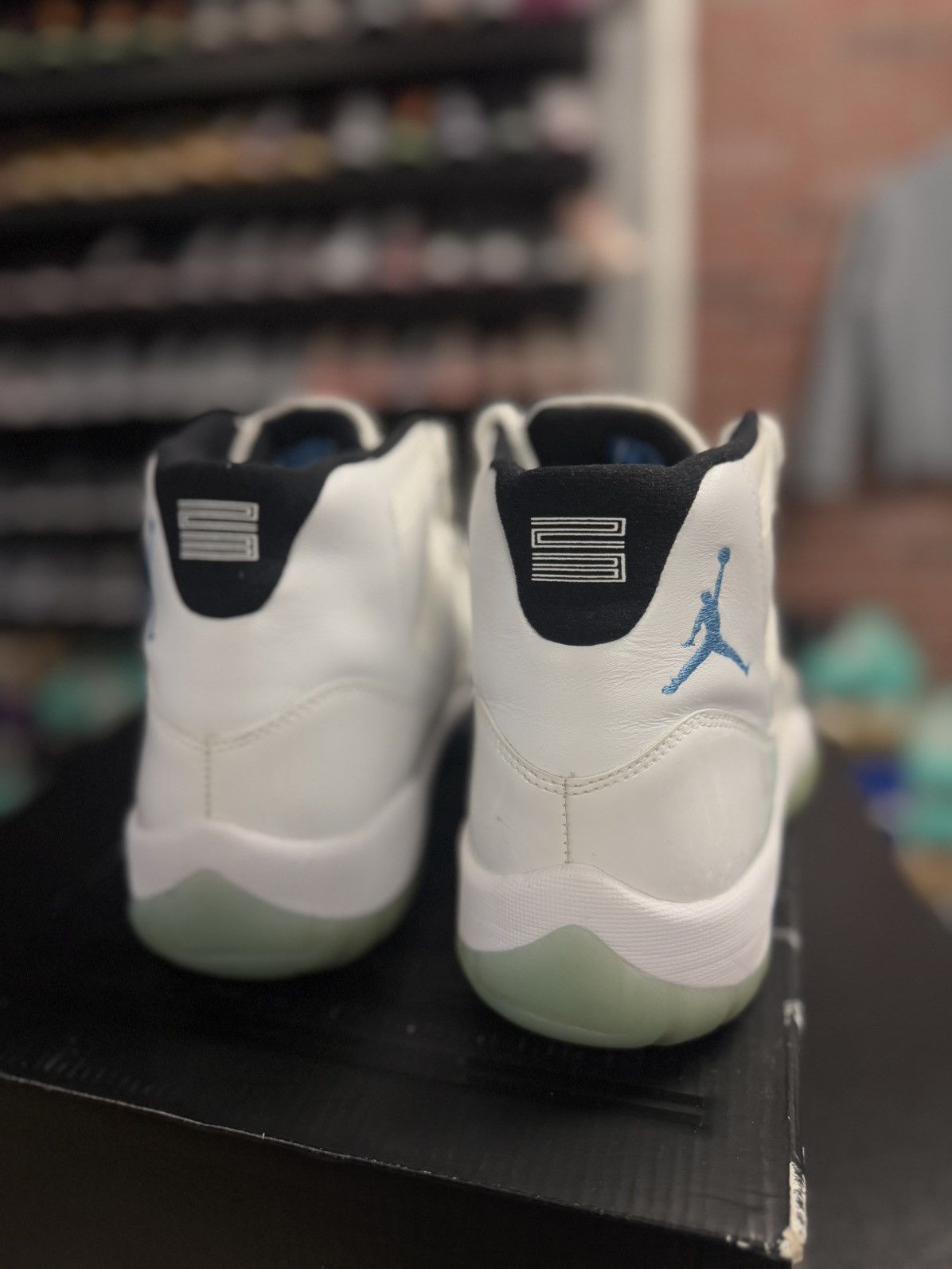 Jordan Brand × Nike Jordan 11 Legand Blue Size 11.5 2014 OG Clean 🧼 Size US 11.5 / EU 44-45 - 6 Thumbnail