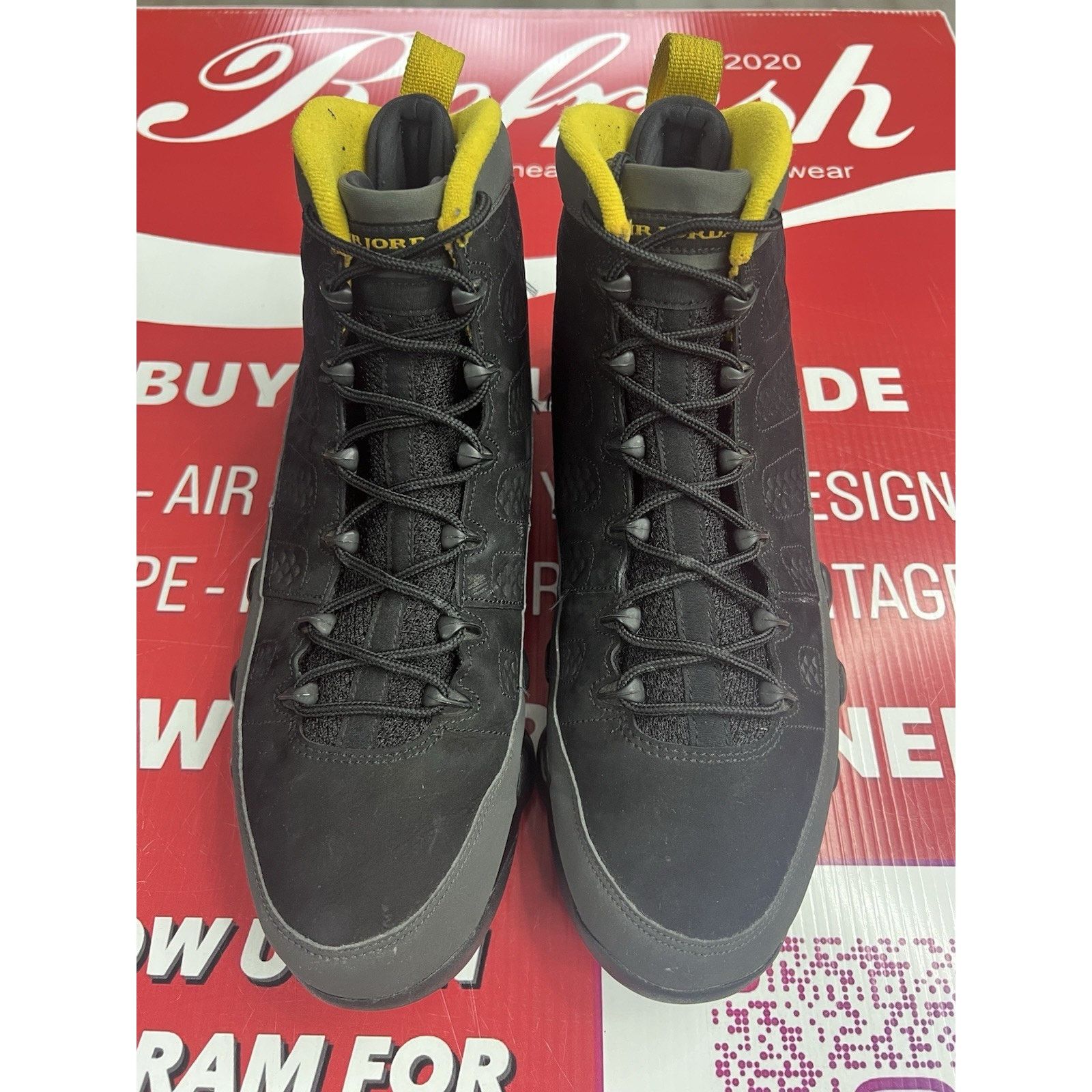 Jordan Brand Air Jordan 9 Retro Dark Charcoal University Gold Size 13 Size US 13 / EU 46 - 4 Thumbnail