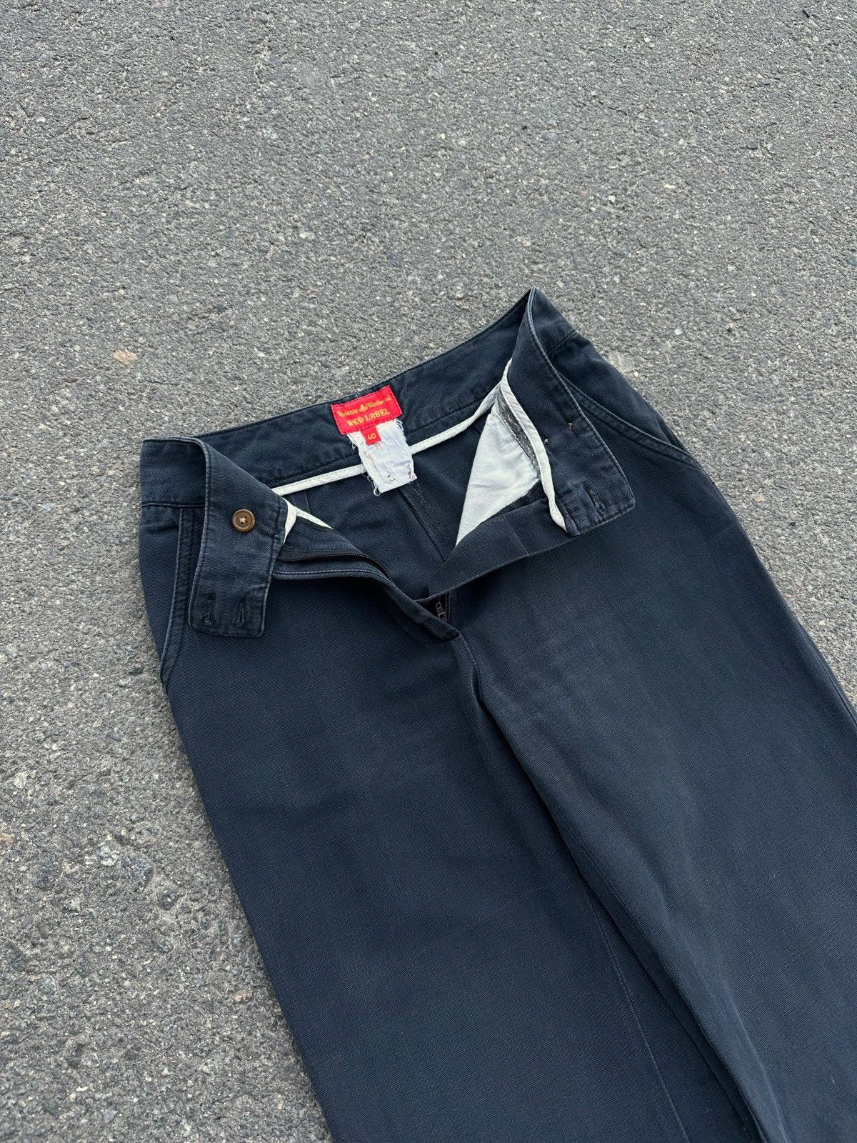 Vivienne Westwood AVANT-GARDE VIVIENNE WESTWOOD FADED PANTS JAPANESE STYLE Size 27" / US 4 / IT 40 - 5 Thumbnail
