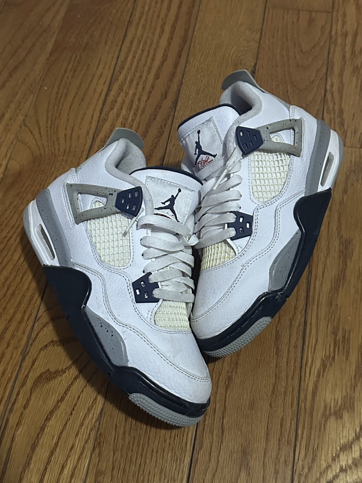 Jordan Brand Air Jordan 4 Retro GS ‘Midnight Navy’ Size US 5 / EU 37 - 1 Thumbnail
