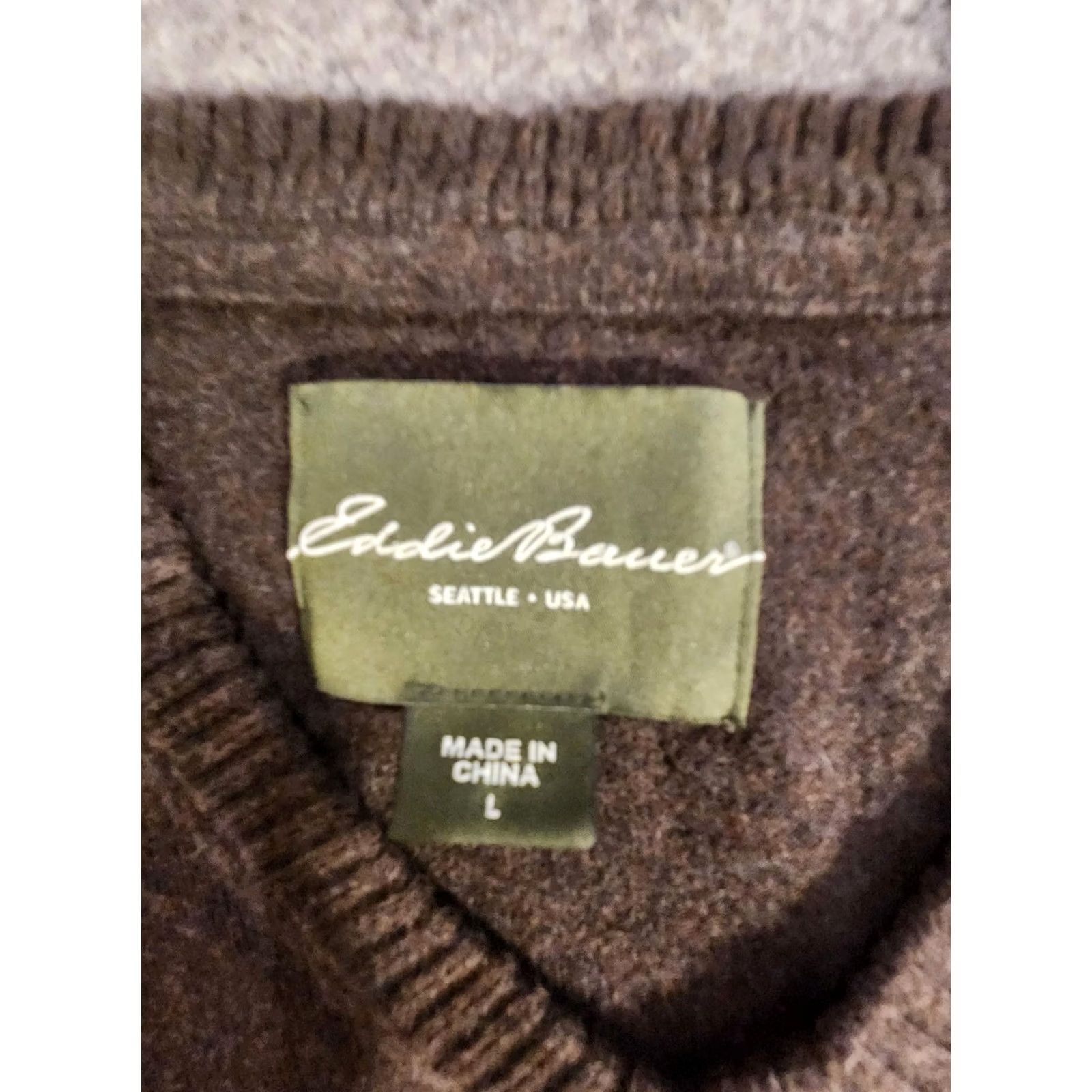 Eddie Bauer Eddie Bauer Sweater Mens Large Brown Cotton Cashmere V-Neck Knit Pullover Size US L / EU 52-54 / 3 - 2 Thumbnail