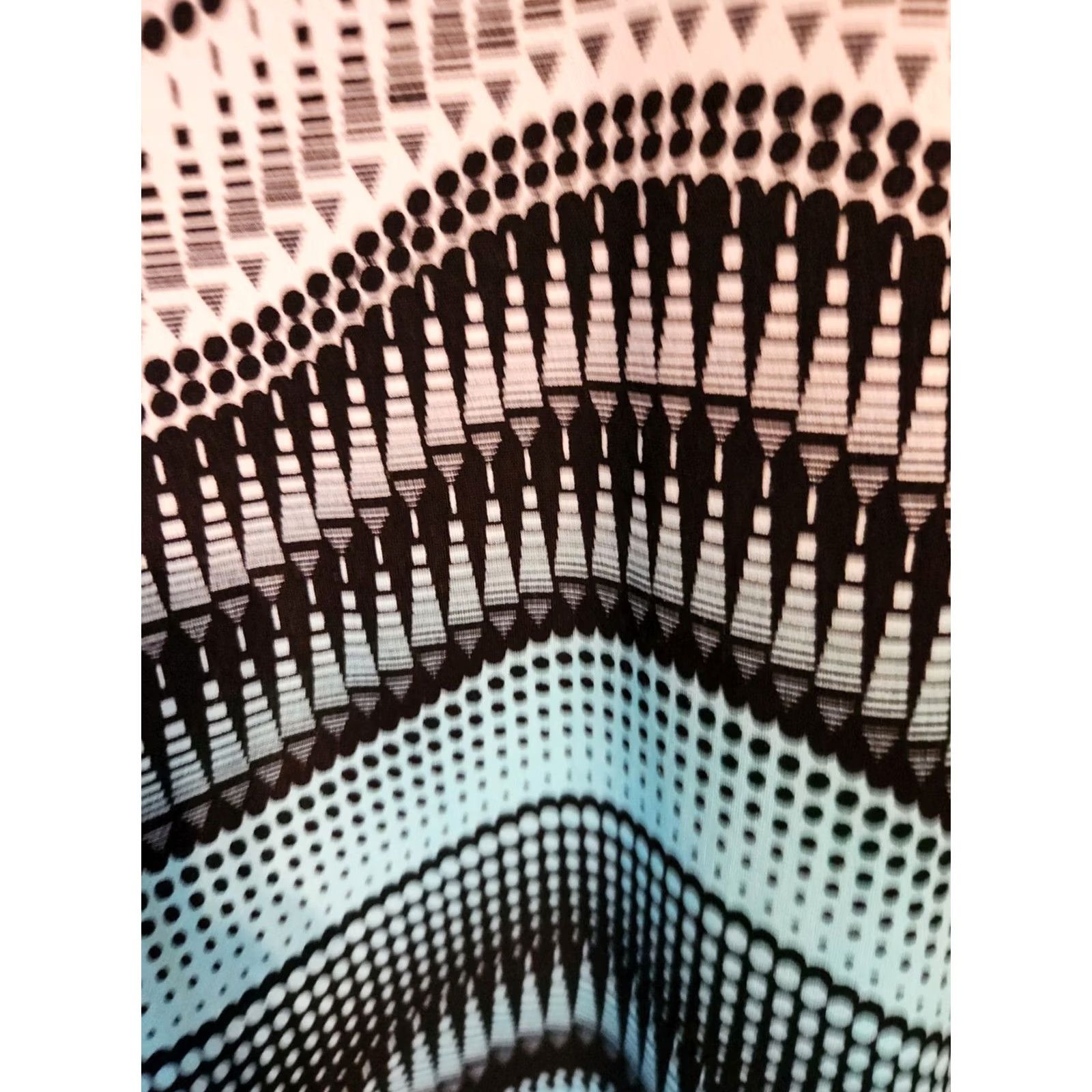 Avenue Avenue Tunic Top Blouse 2X Plus Size Multicolor Abstract Wavy Keyhole Trim 3/4 Sleeve Round Neck Shirt Womens Size XXL / US 16-18 / IT 52-54 - 3 Thumbnail