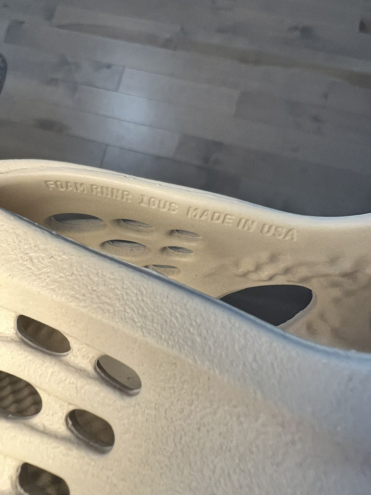 Adidas × Yeezy Yeezy Foam RNNR Sand Size US 10 / EU 43 - 8 Thumbnail