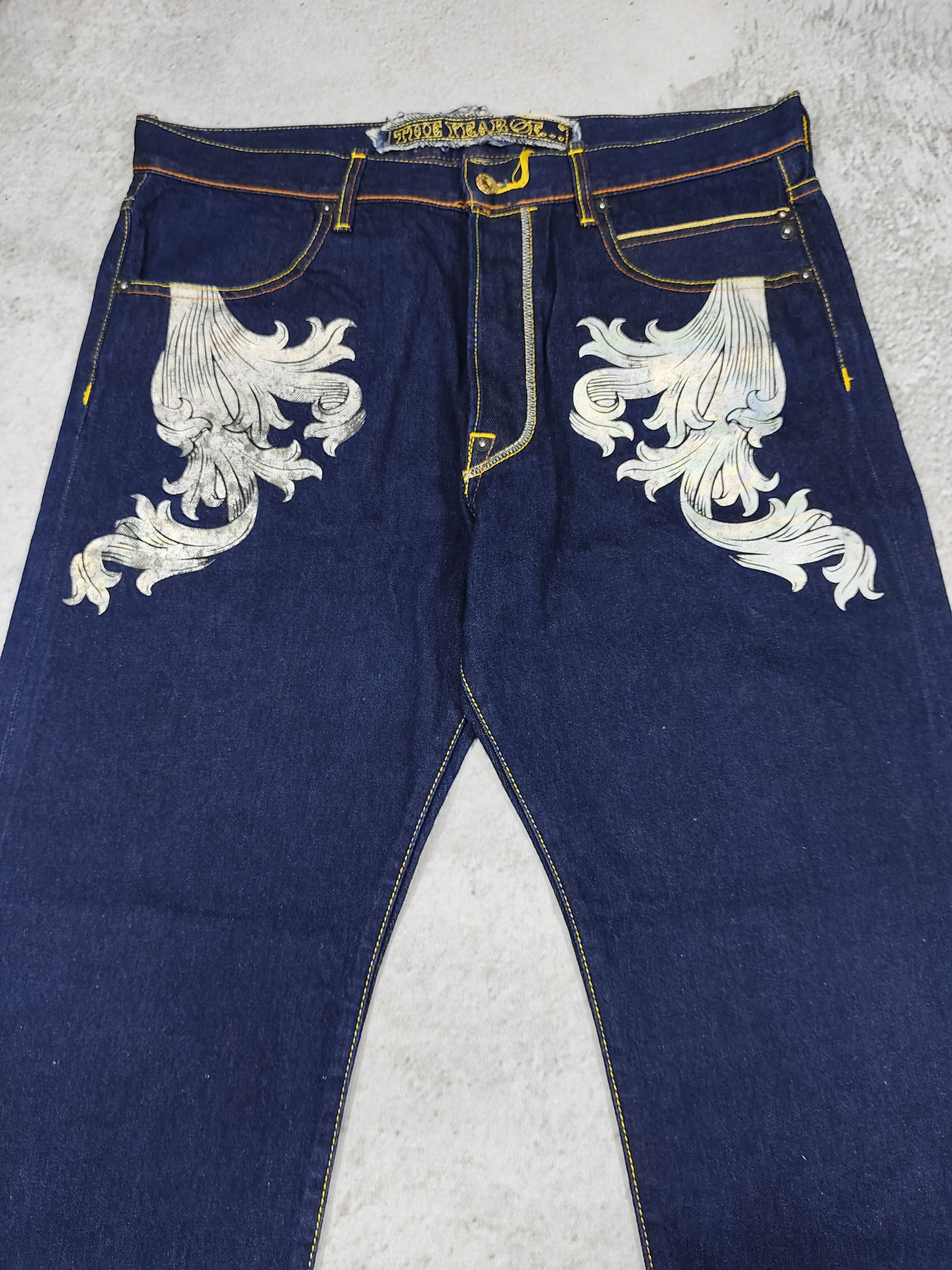 Japanese Brand The Year Of- Gothic Scroll Ornamental Artwork Selvedge Jeans Size US 36 / EU 52 - 3 Thumbnail