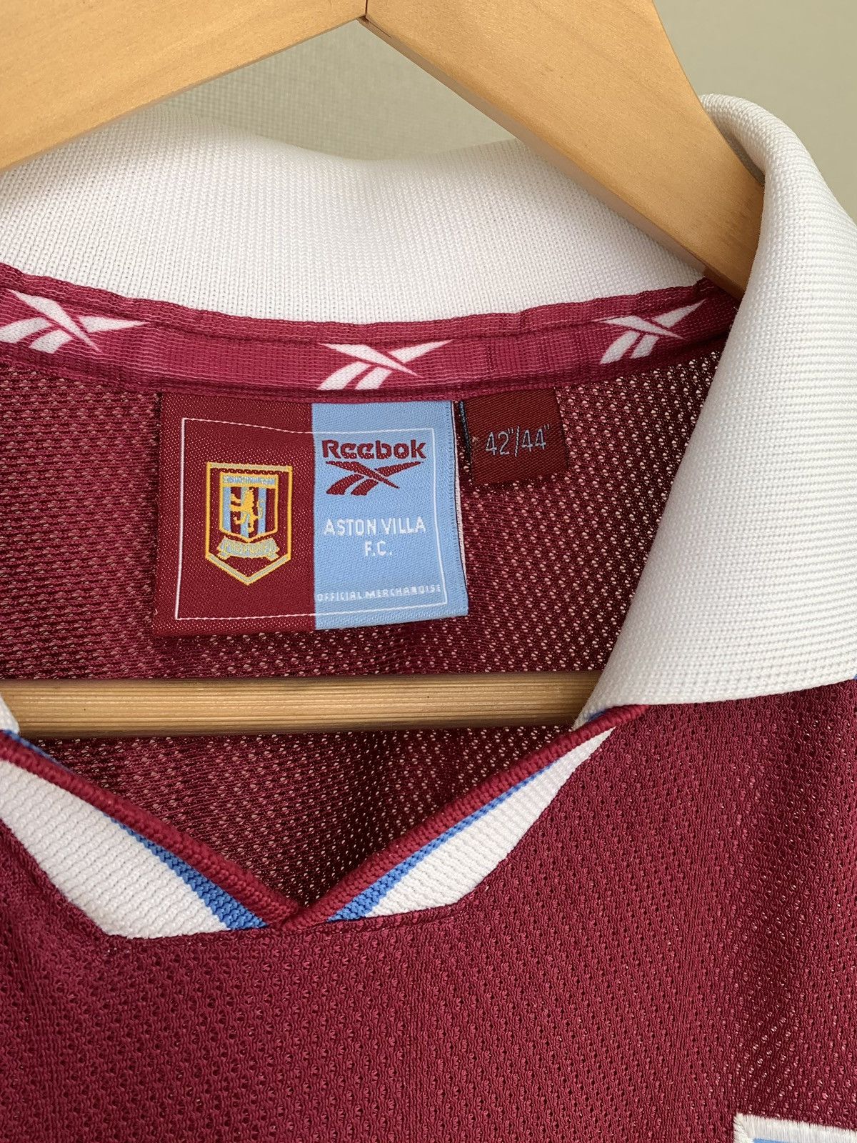 Reebok Reebok ASTON VILLA 1998 Vintage Home Shirt Size 42-44 L-XL Size US L / EU 52-54 / 3 - 5 Thumbnail