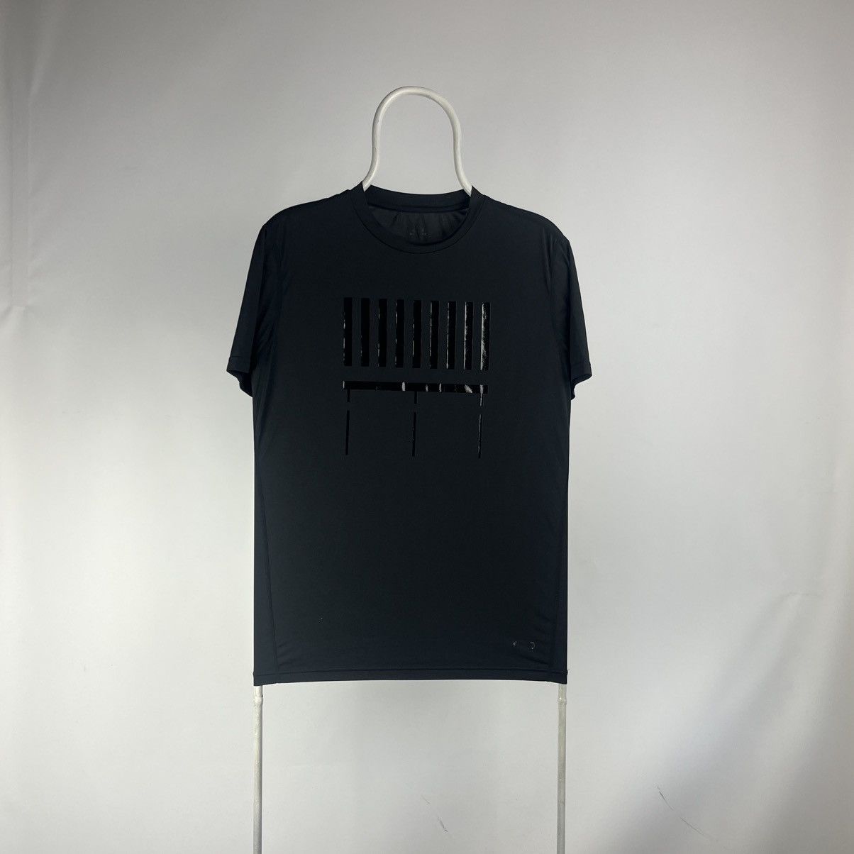 Oakley Oakley thermo Tshirt logo size Small Size US S / EU 44-46 / 1 - 1 Thumbnail