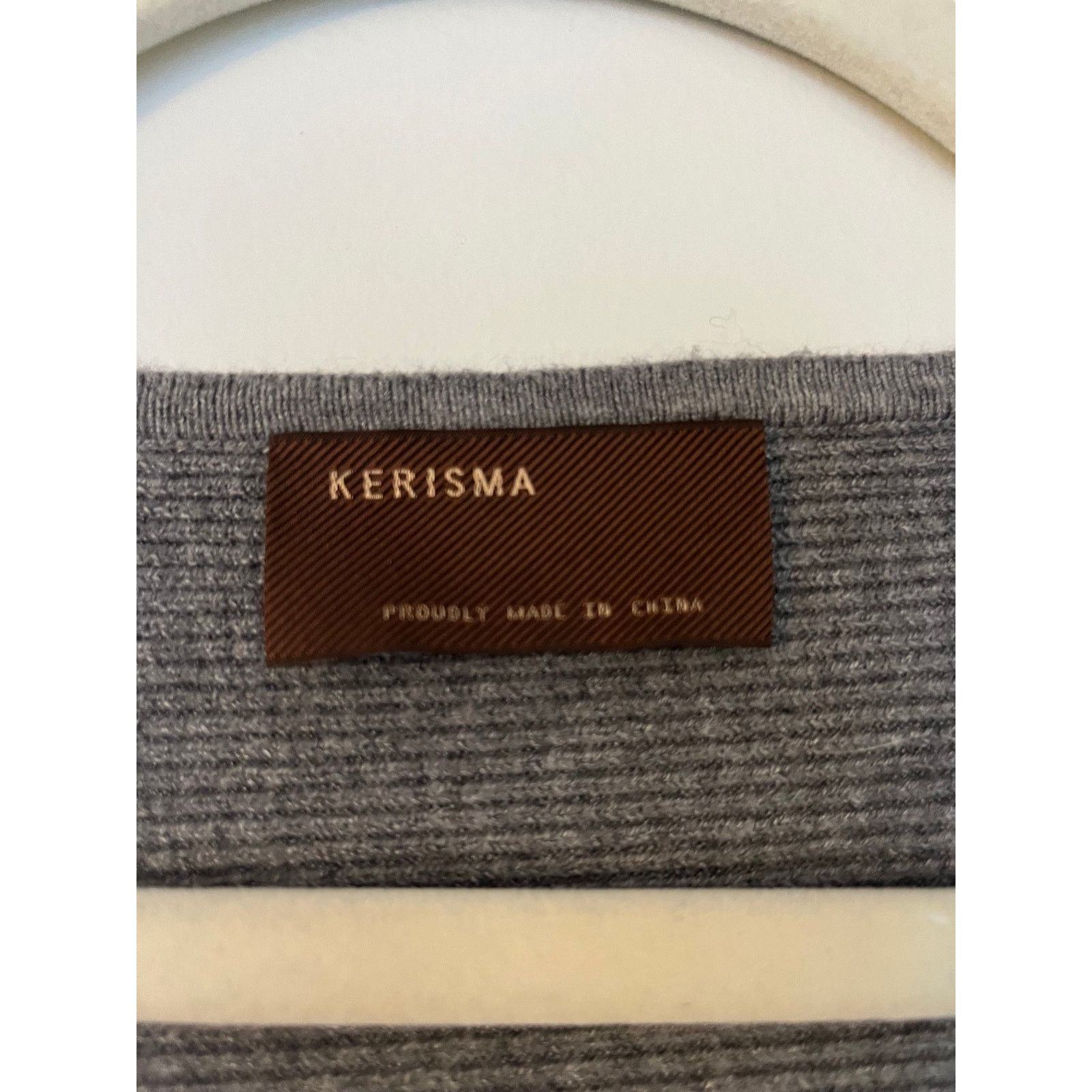 Designer Kerisma Ryu V-neck Grey Favorite Sweater Sz S/M Size M / US 6-8 / IT 42-44 - 4 Thumbnail