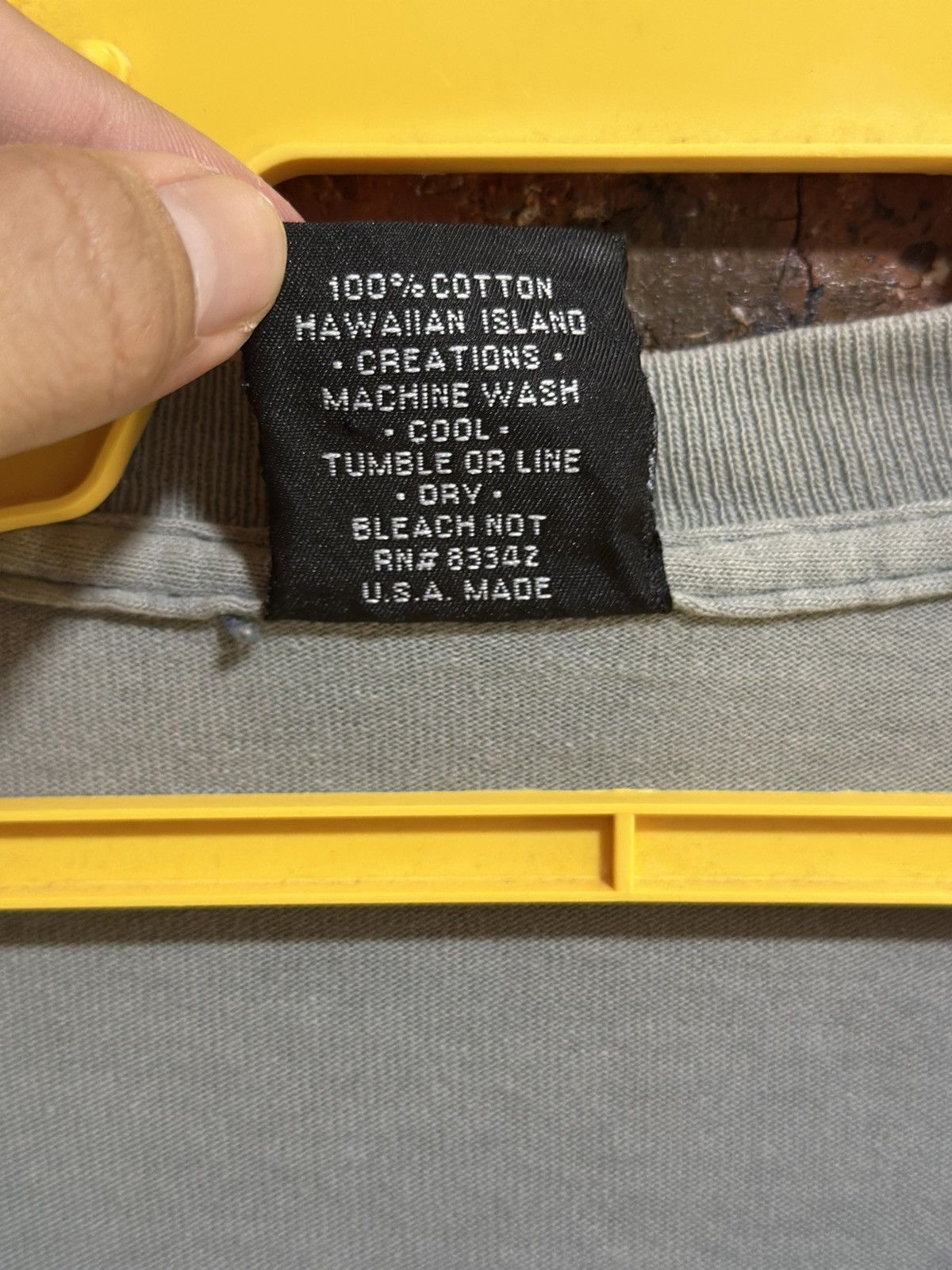Vintage Vintage Hawaiian Island Creations Sun Faded Tee Size US L / EU 52-54 / 3 - 6 Thumbnail
