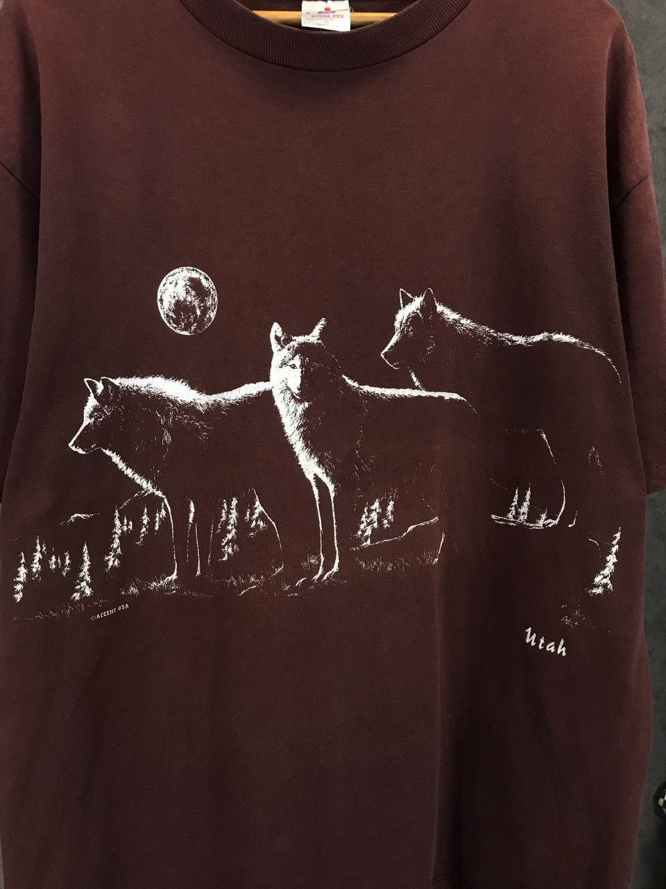 Vintage Wolf animal vintage made in USA single stitch tee Size US XL / EU 56 / 4 - 3 Thumbnail