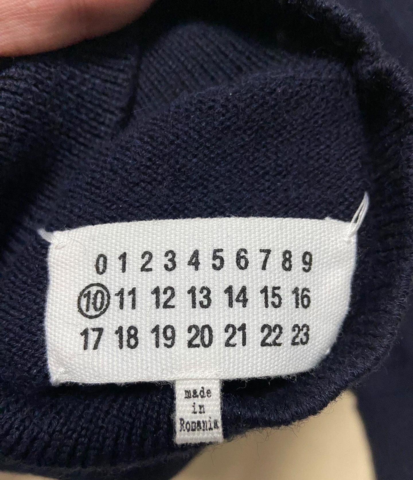 Maison Margiela Maison Margiela Sweater 2501-Nextarrow Size US M / EU 48-50 / 2 - 3 Thumbnail