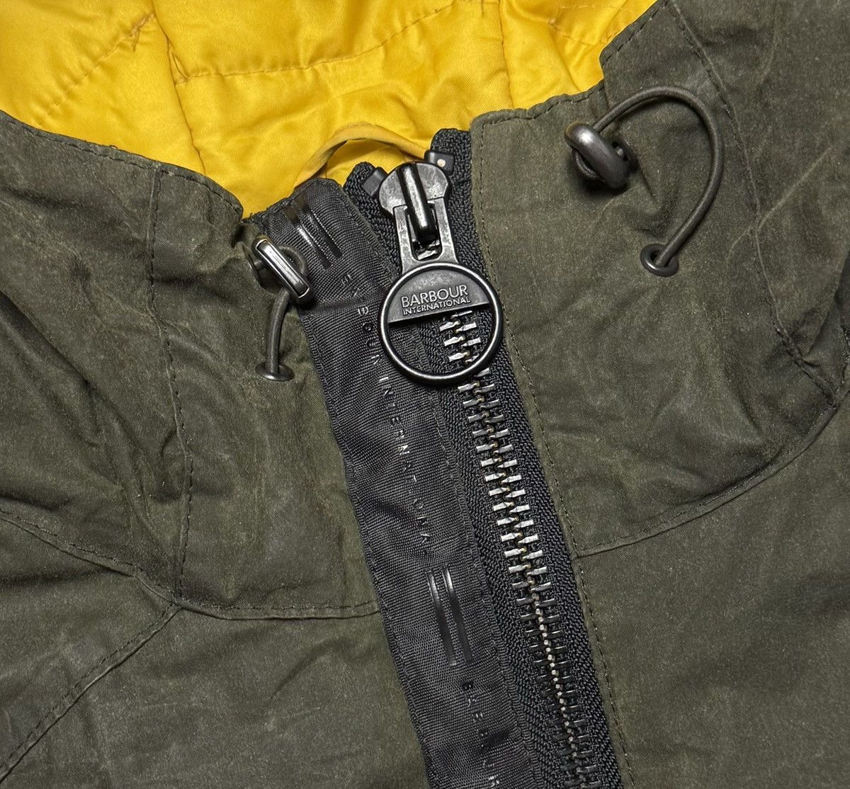 Barbour Barbour International Zip Up Hooded Wax Cotton Jacket Size US M / EU 48-50 / 2 - 9 Thumbnail