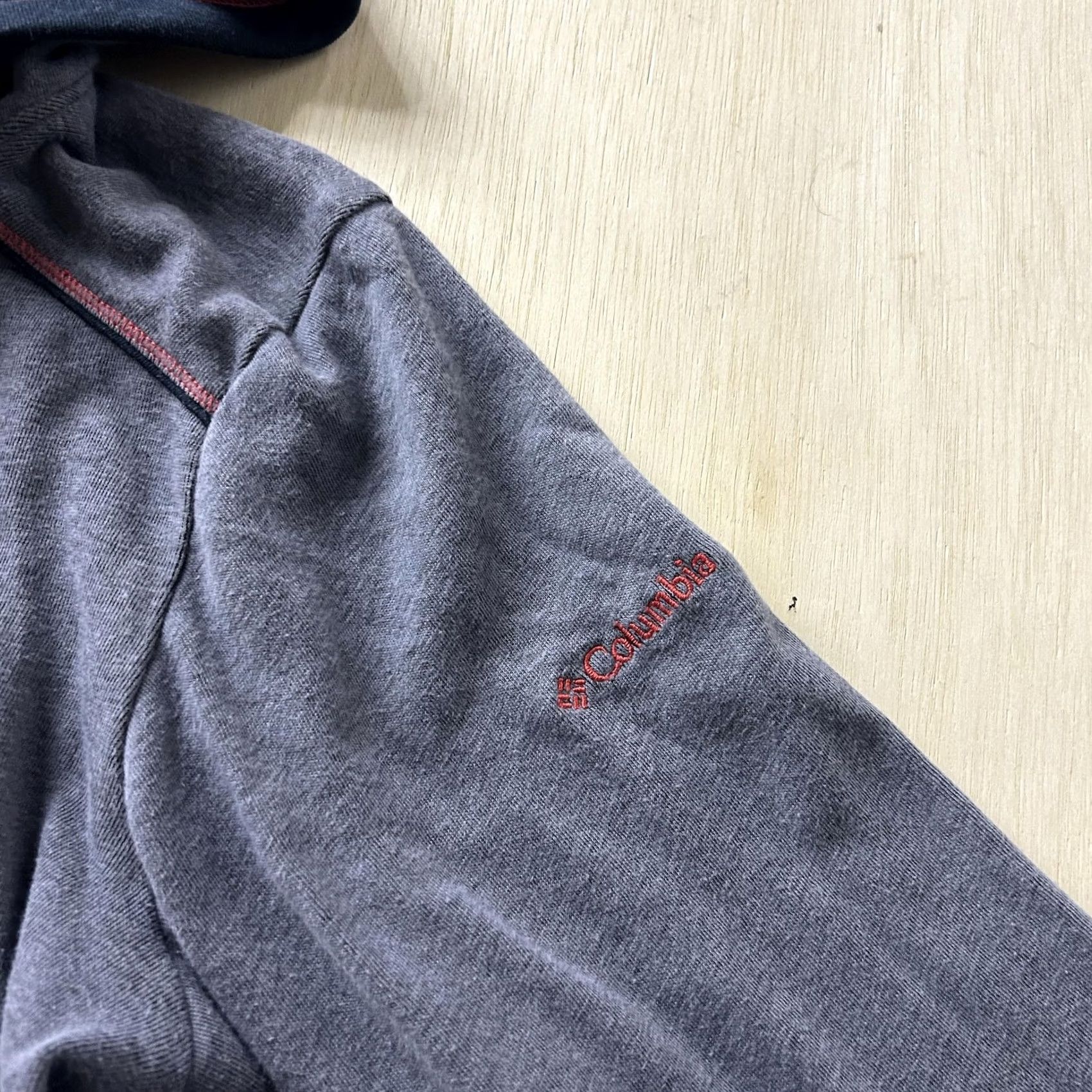 Vintage Columbia Hoodie Mens Large Gray Omni-Wick Full Zip Lightweight Sweatshirt Size US L / EU 52-54 / 3 - 2 Thumbnail