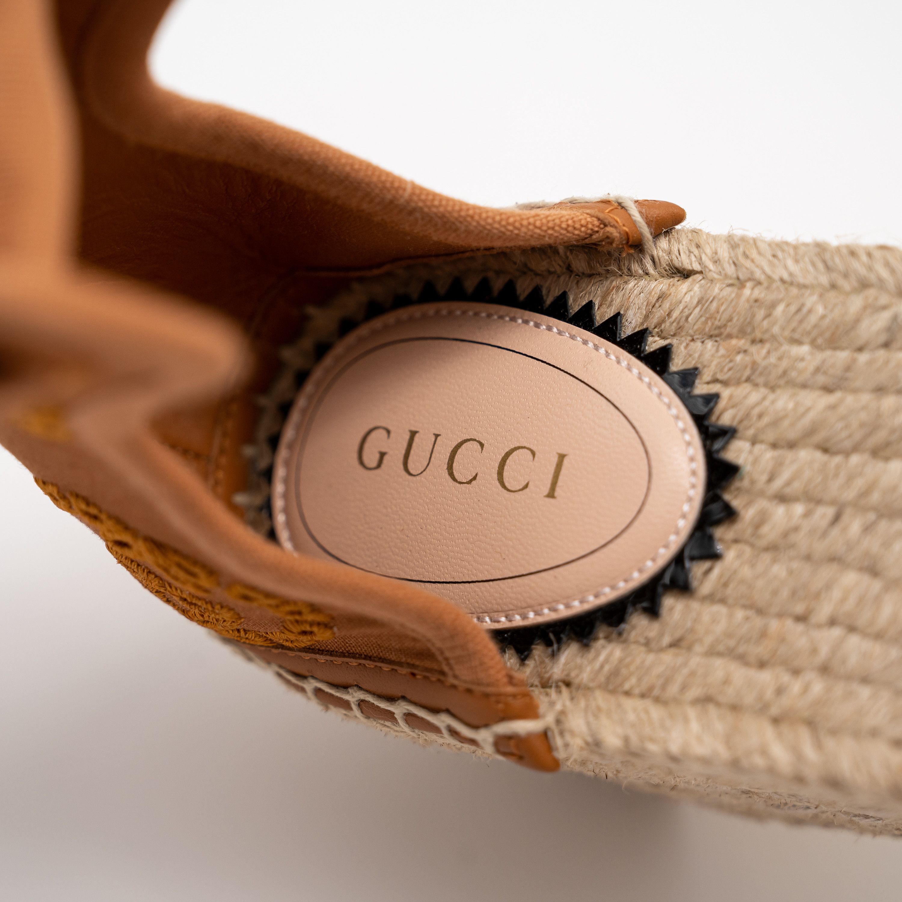 Gucci 38.5eu 8.5 US Gucci Canvas GG Espadrille Wedge Sandals Brown Size US 8.5 / IT 38.5 - 9 Thumbnail