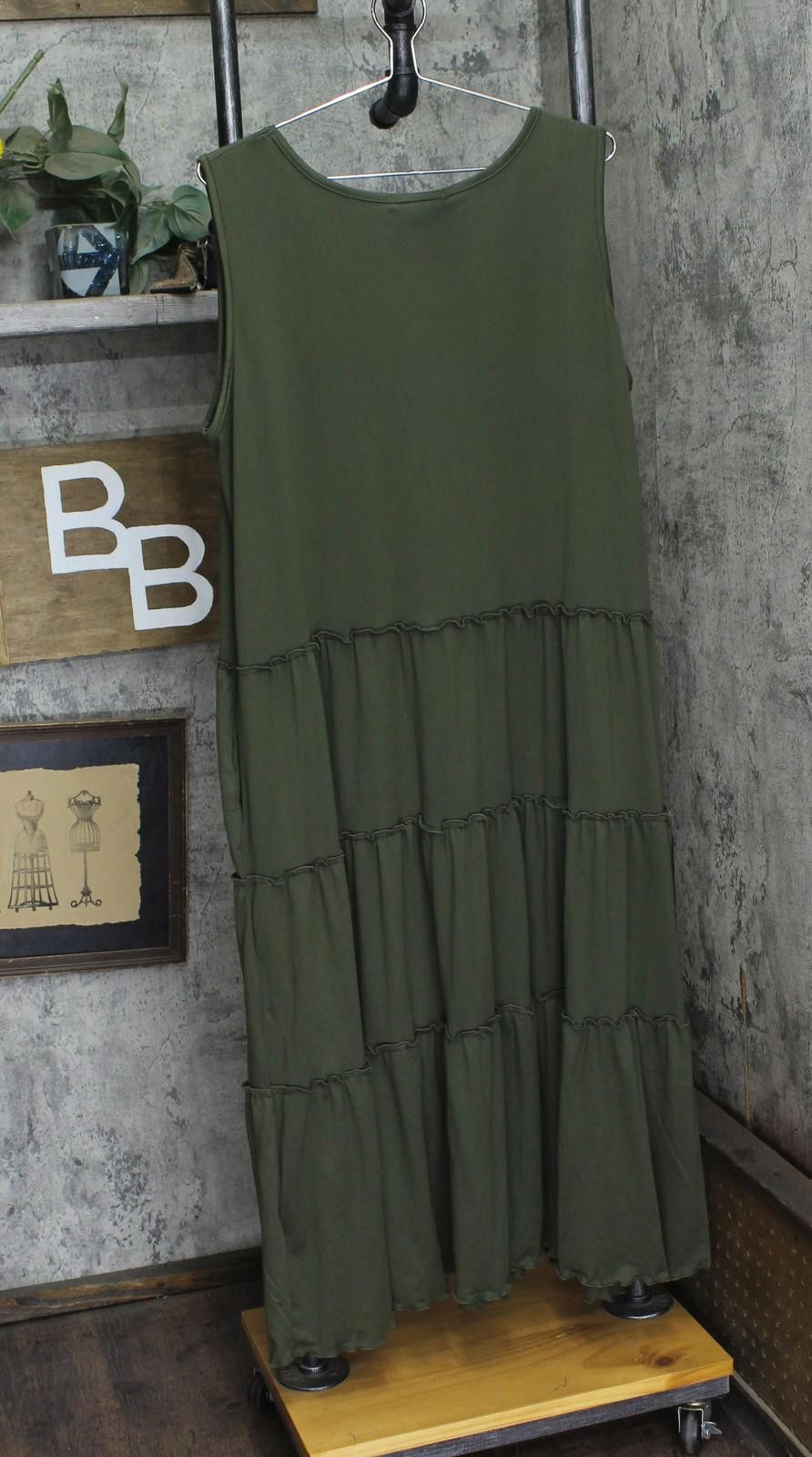 White Mark Nwt White Mark Tiered Calf Midi Dress Ps315 Olive Green 2x Size XXL / US 16-18 / IT 52-54 - 2 Thumbnail