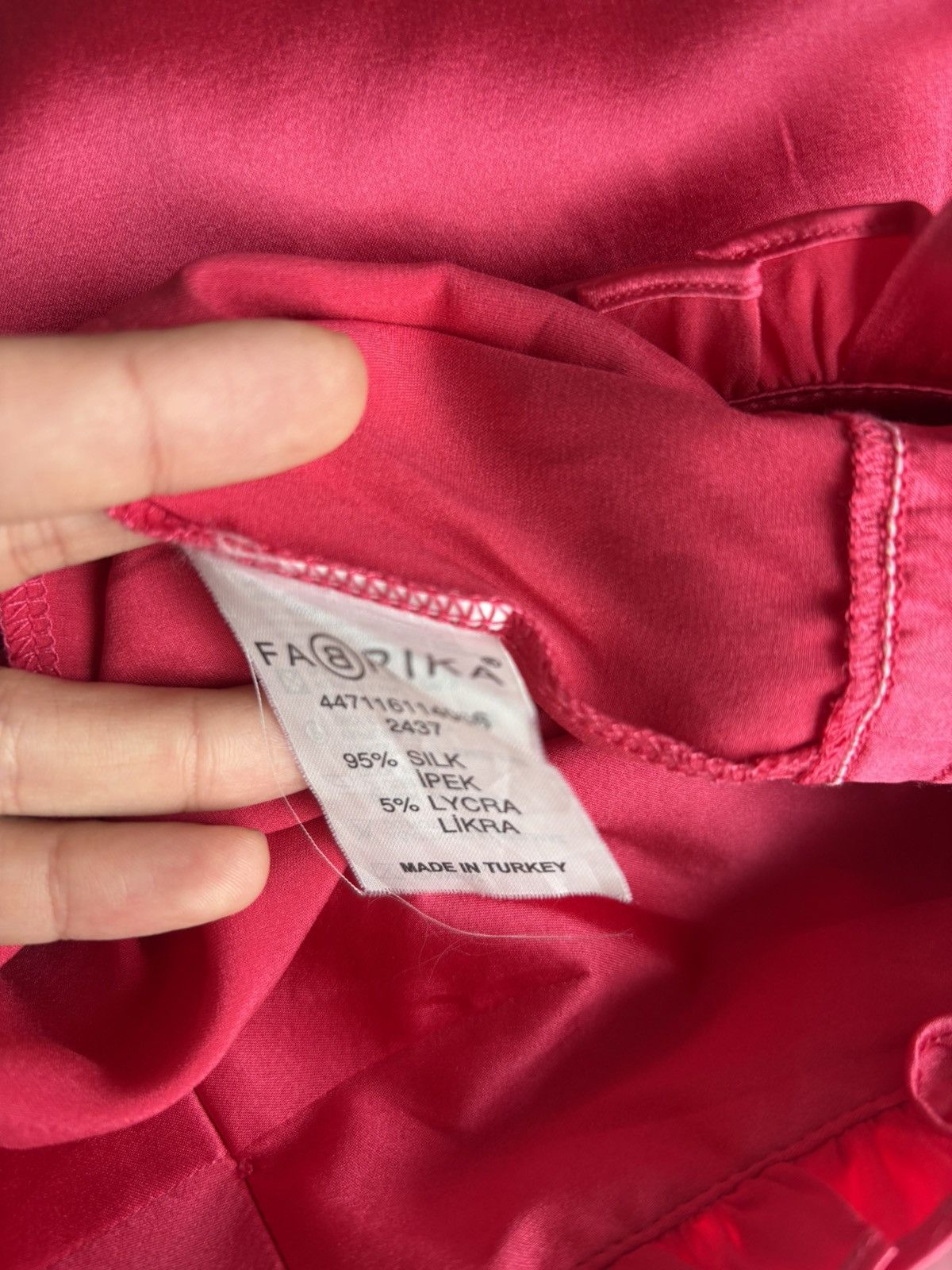 Vintage Fabrika silk blouse Size M / US 6-8 / IT 42-44 - 20 Thumbnail