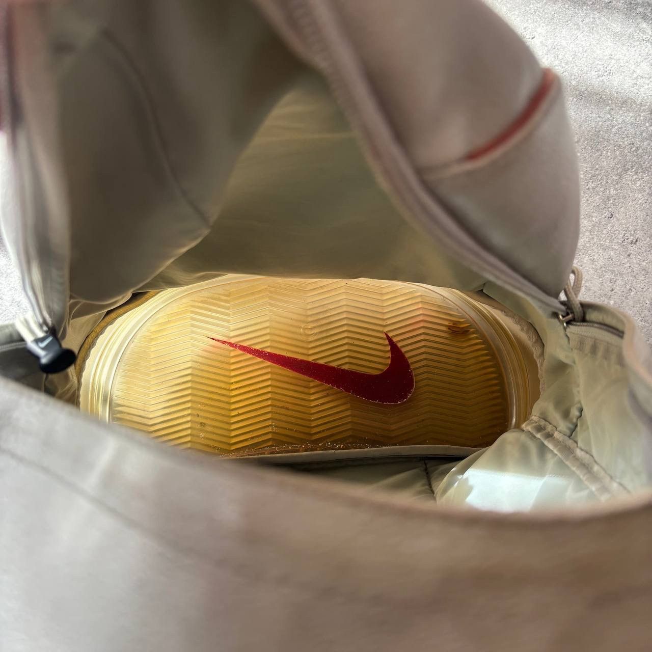 Nike Vintage Nike Leather Swoosh BackPack Air Max Size ONE SIZE - 8 Thumbnail