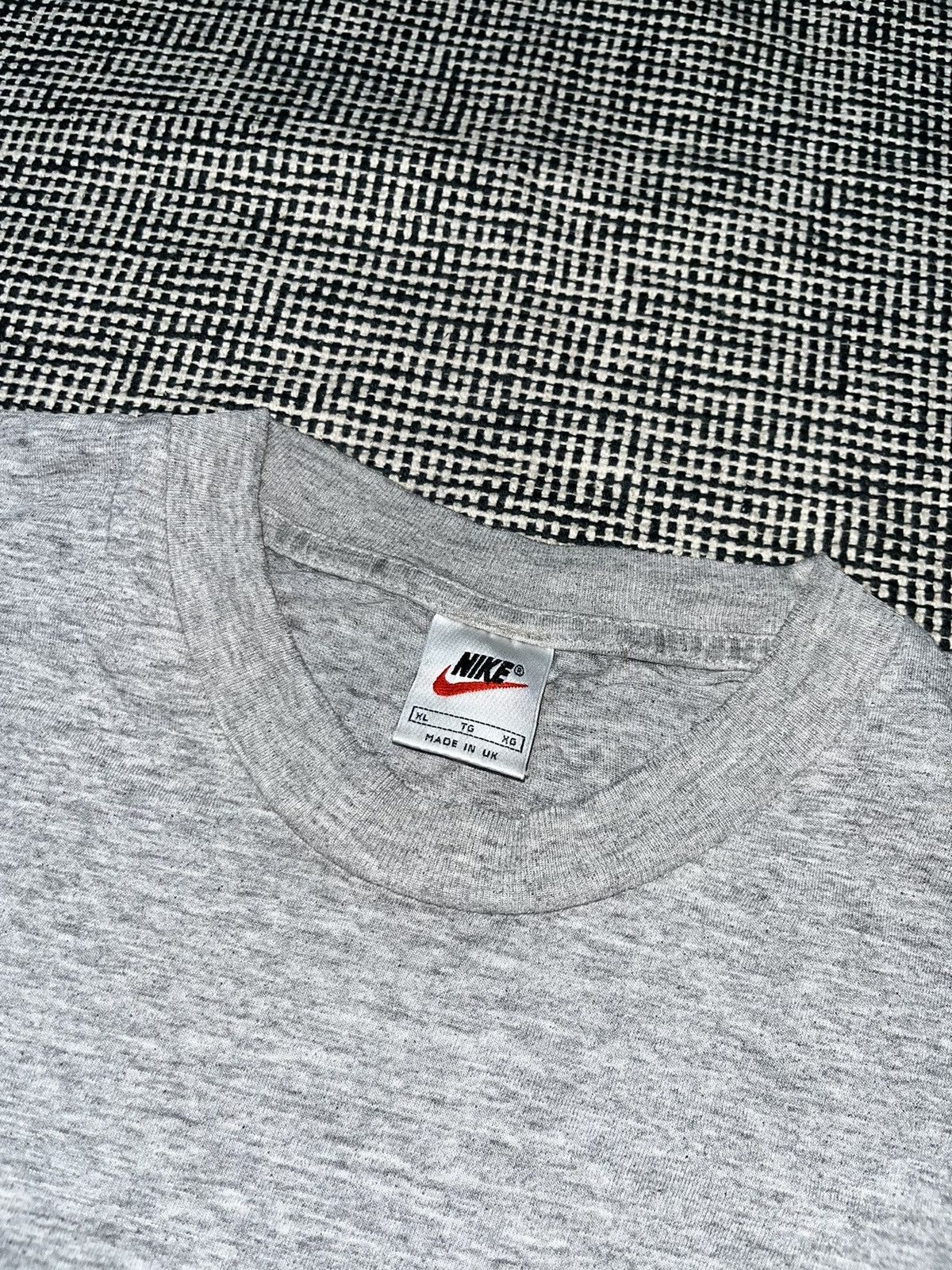 Nike × Vintage 90s Nike oversized brown swoosh gray t-shirt baggy fit Size US XL / EU 56 / 4 - 3 Thumbnail