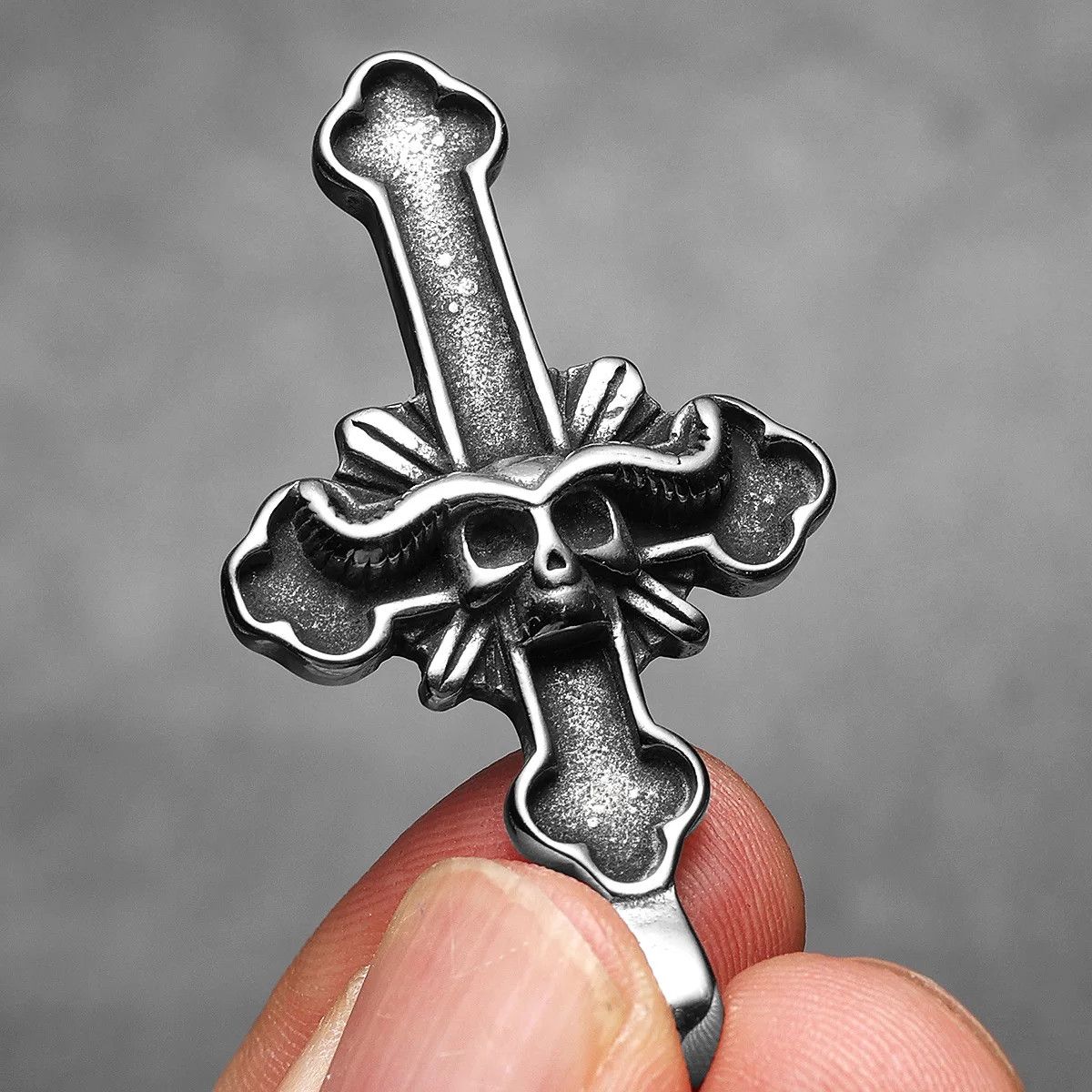 Jewelry Satan Cross Necklaces Size ONE SIZE - 2 Thumbnail