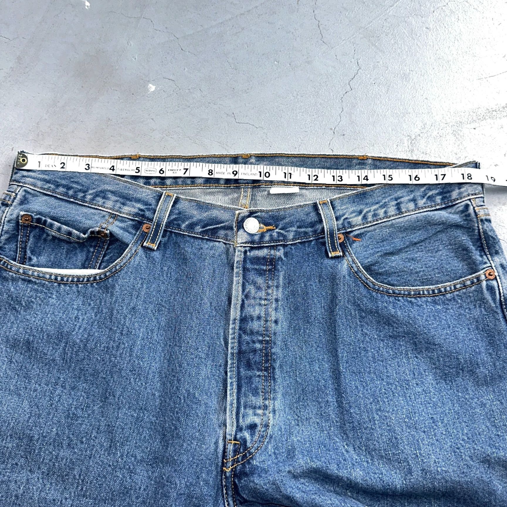 Levi's VINTAGE Levi's 501 Jeans 501 Straight Leg Blue Denim 38x34 Regular Men 90s Size US 38 / EU 54 - 7 Thumbnail