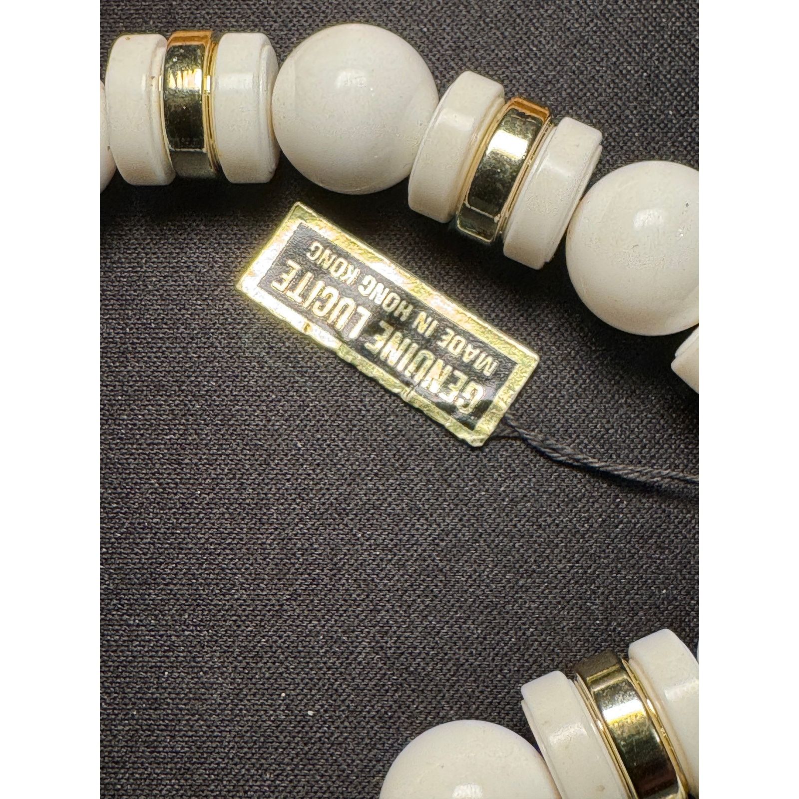 Other Vintage 29in Genuine Lucite White Necklace made in Hong Kong Size ONE SIZE - 5 Thumbnail