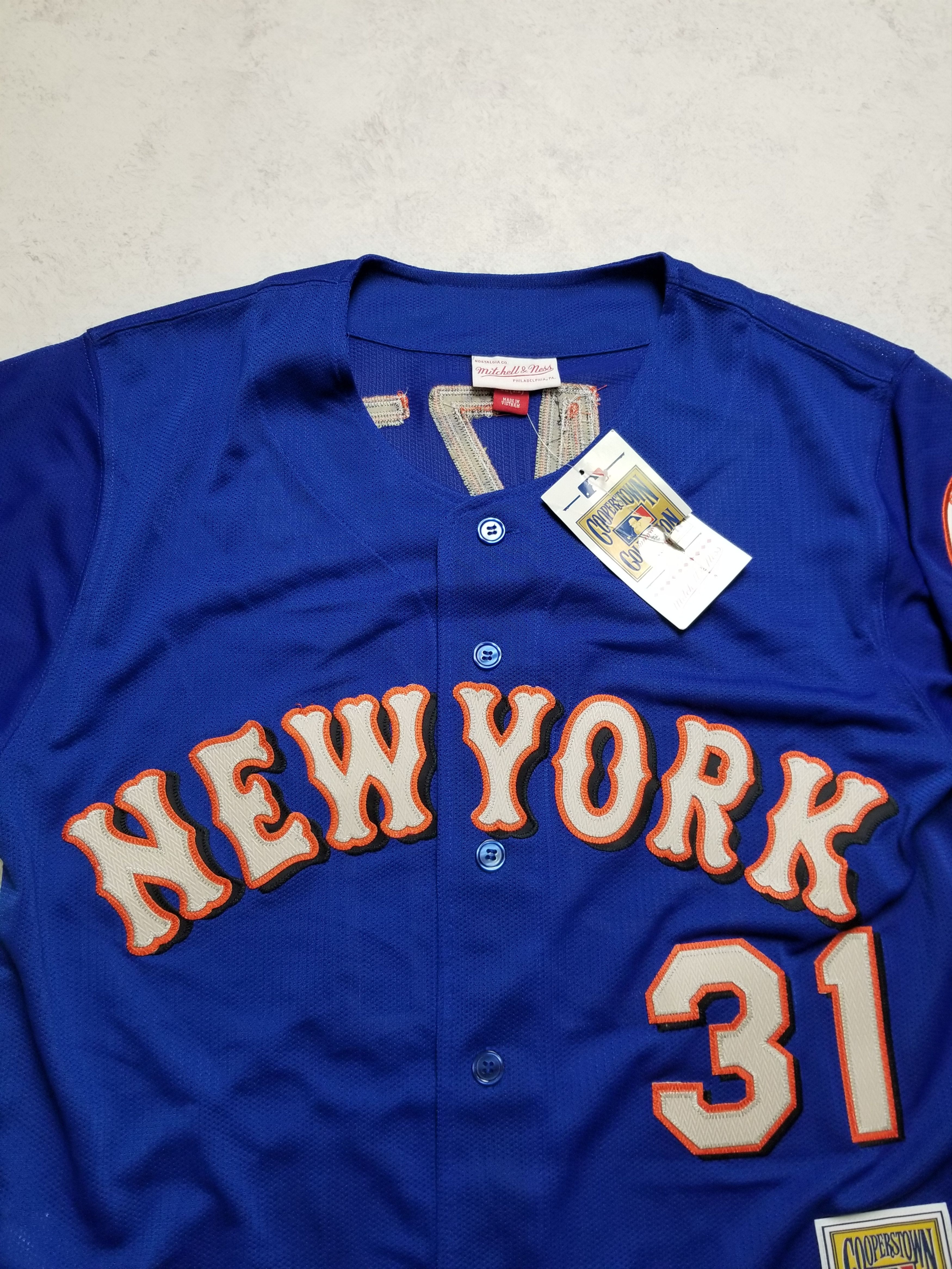 Mitchell & Ness Authentic Mike Piazza New York Mets 1999 Button Jersey Size US M / EU 48-50 / 2 - 14 Thumbnail
