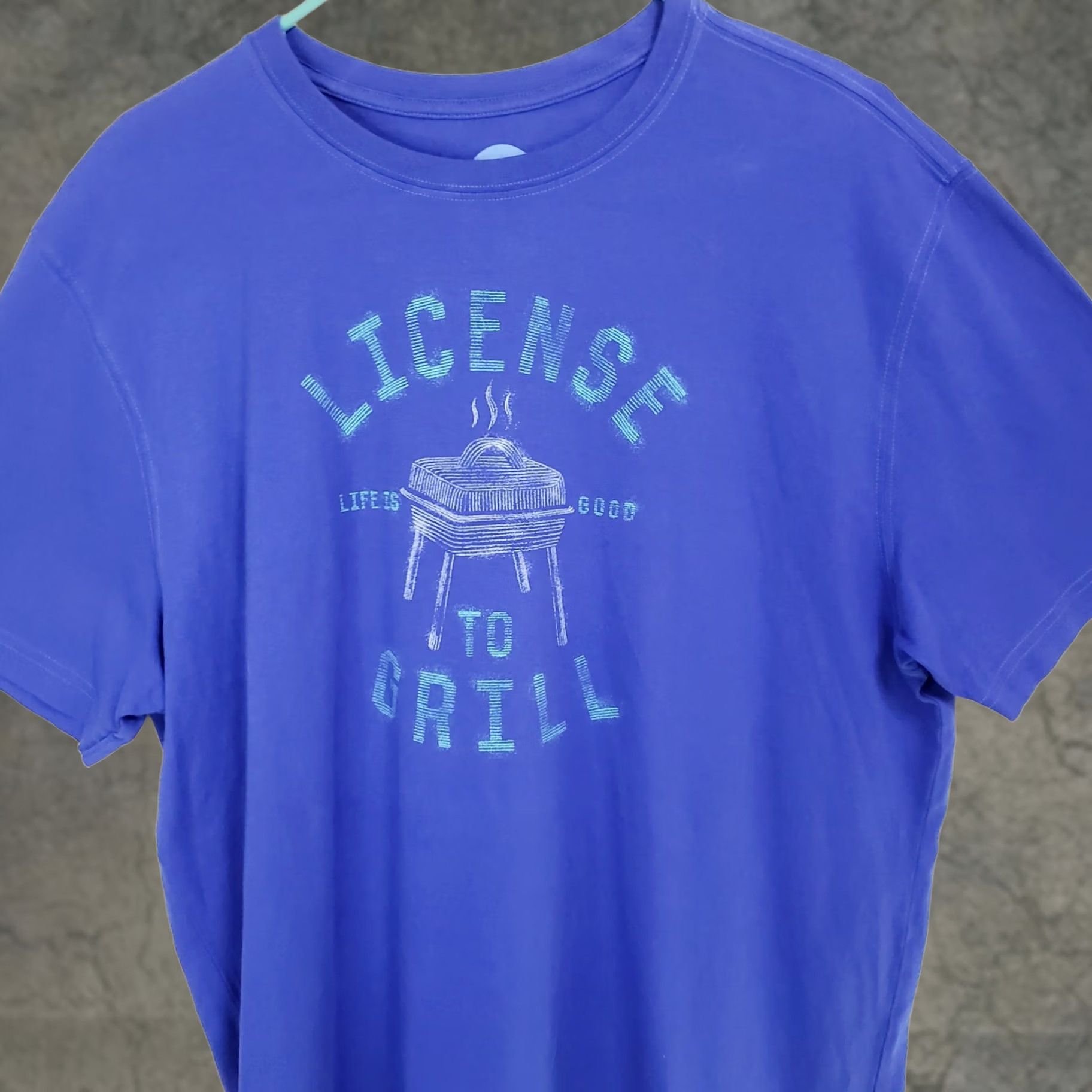 Life is Good Life is Good License To Grill Shirt Men's L Blue 100% Cotton Short Sleeve Crew Neck Regular Fit Size US L / EU 52-54 / 3 - 1 Thumbnail