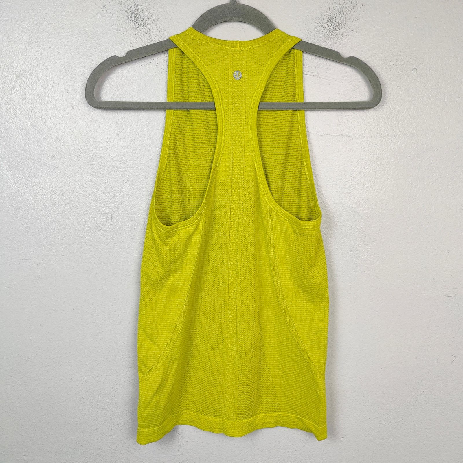Lululemon Lululemon Swiftly Tech Racerback Tank Top Womens 4 Soliel Size S / US 4 / IT 40 - 5 Thumbnail