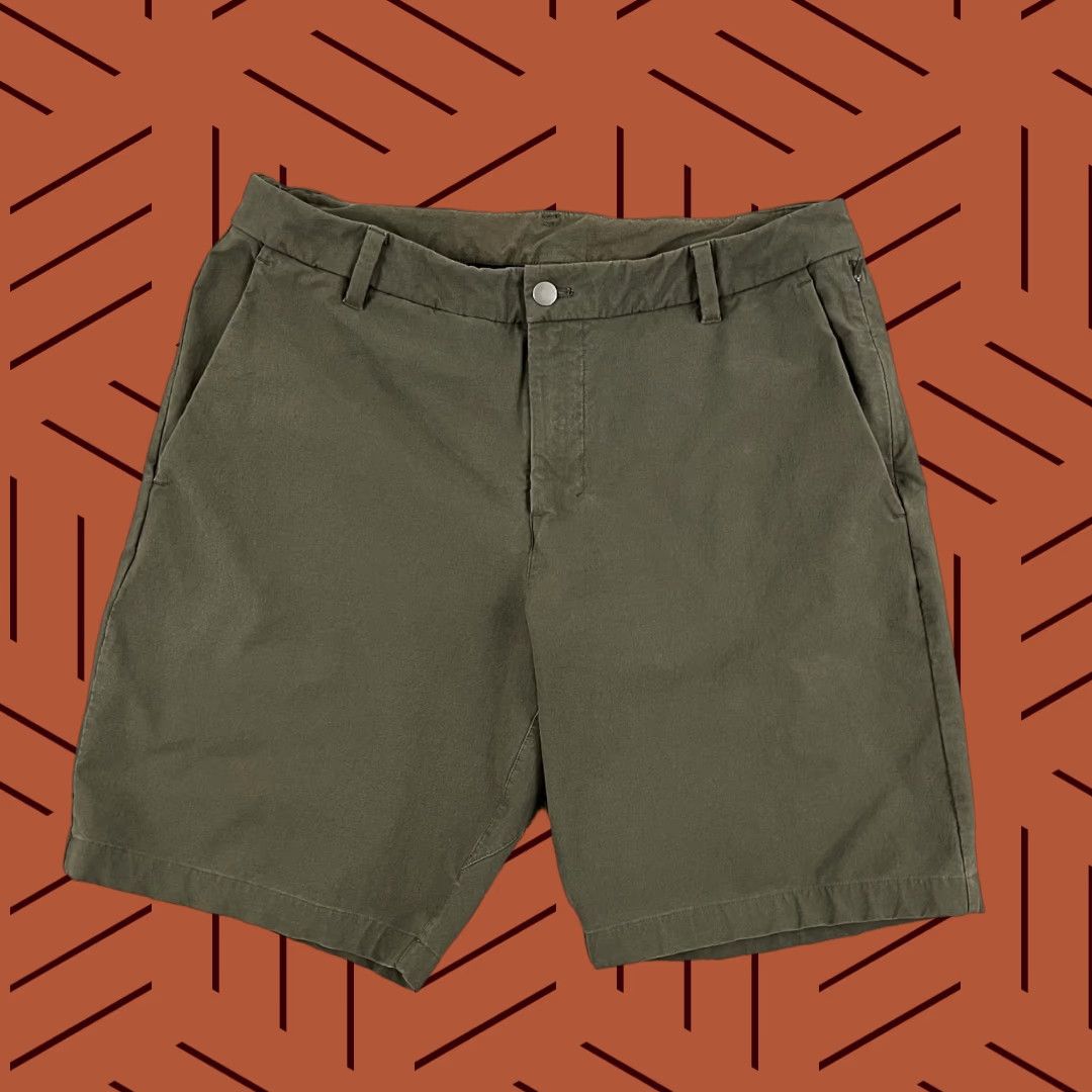 Lululemon LULULEMON Commission Shorts Mens 34 x 10" Classic Fit Green Chino Preppy Shirt? Size US 34 / EU 50 - 1 Thumbnail