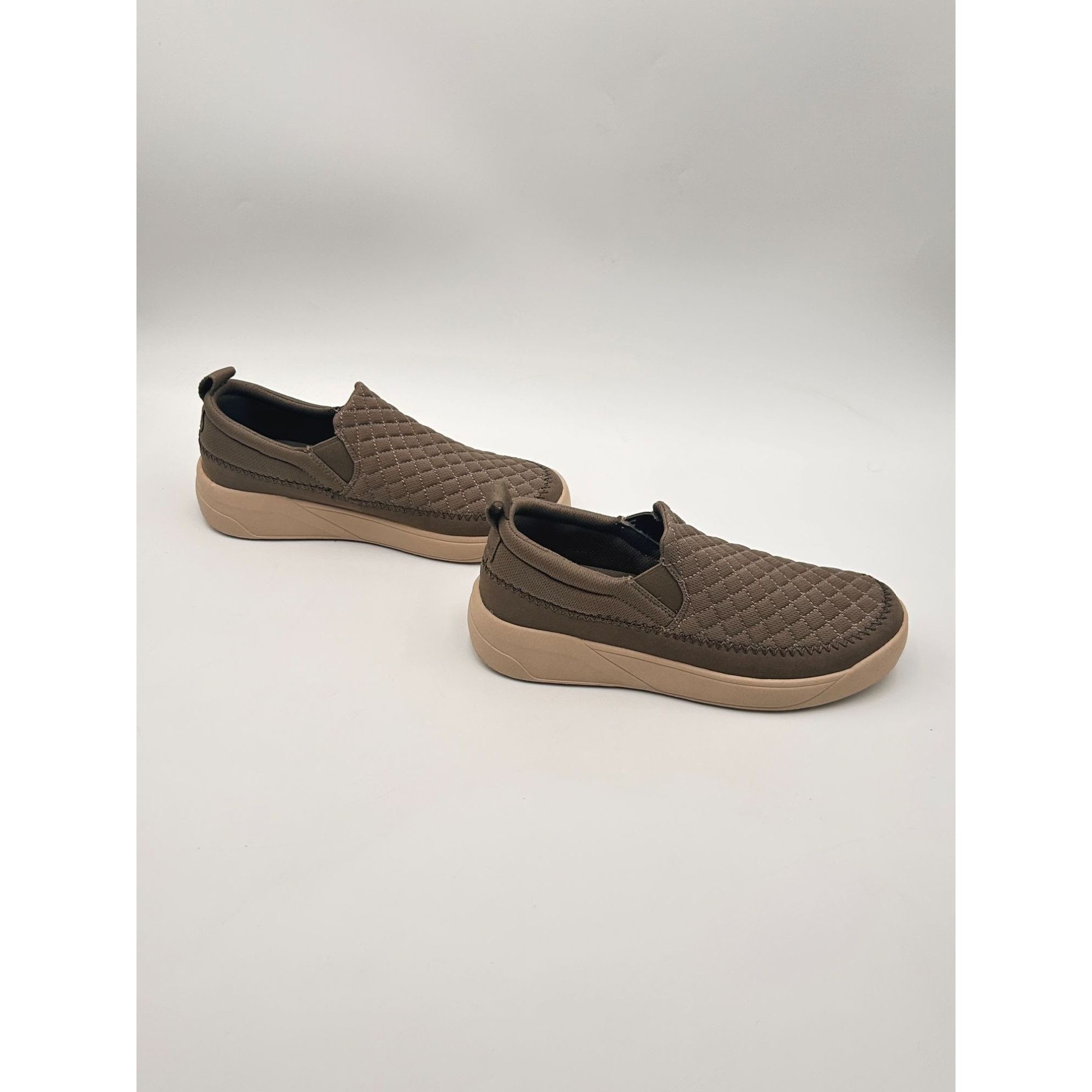 Other Staheekum Quilted Slip On Women’s 9 Taupe Comfort Casual Sho Size US 9 / IT 39 - 4 Thumbnail