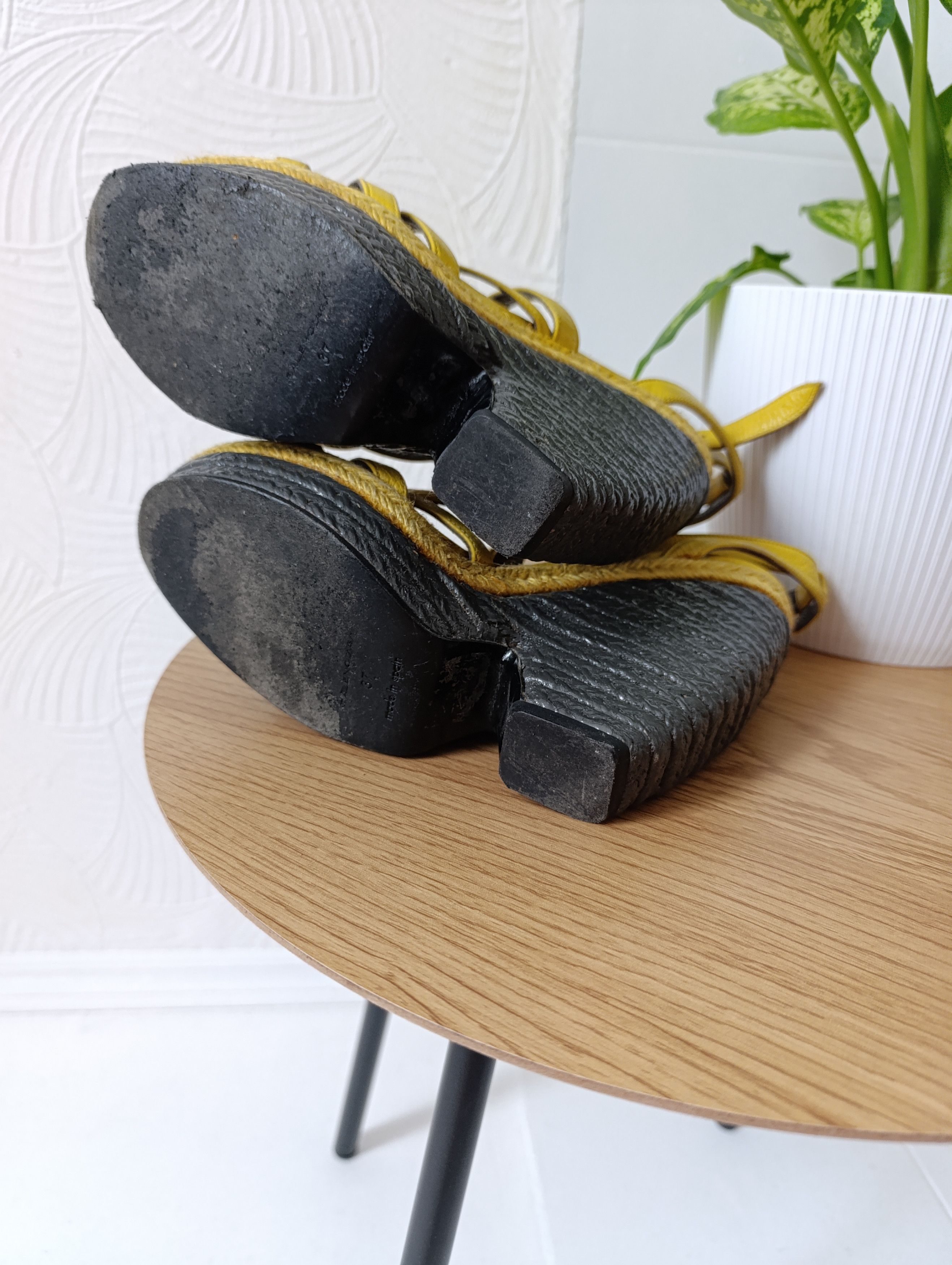 Balenciaga Balenciaga Yellow Leather Wedge Ankle Strap Sandals Size US 7 / IT 37 - 17 Thumbnail