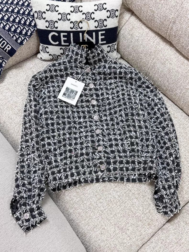 Chanel Chanel 23A Handicraft Workshop Series Black and White Colo Size XXS / US 00 / IT 34 - 2 Thumbnail
