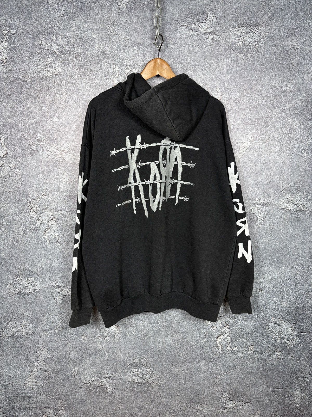 Vintage Vintage Korn Adidas Band Hoodie Size Xl Size US XL / EU 56 / 4 - 2 Thumbnail