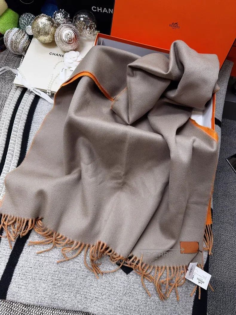 Hermes Hermes Grey Brown and Orange Dual-Sided Cashmere Scarf Size ONE SIZE - 8 Thumbnail