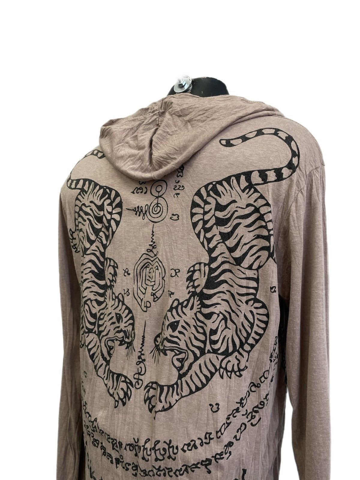Japanese Brand Sure brown graphic JPG style hoodie rare y2k tribal style Size US M / EU 48-50 / 2 - 7 Thumbnail
