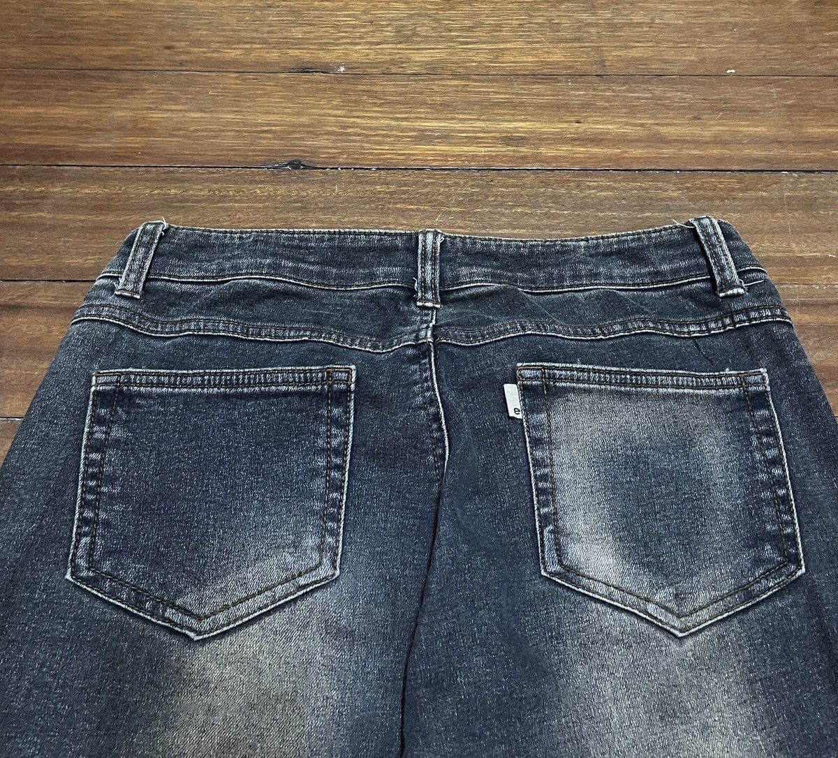 Le Grande Bleu (L.G.B.) Rare Design Vintage Brand E.N.Up Super Flared Jeans 2000s Size US 29 - 4 Thumbnail