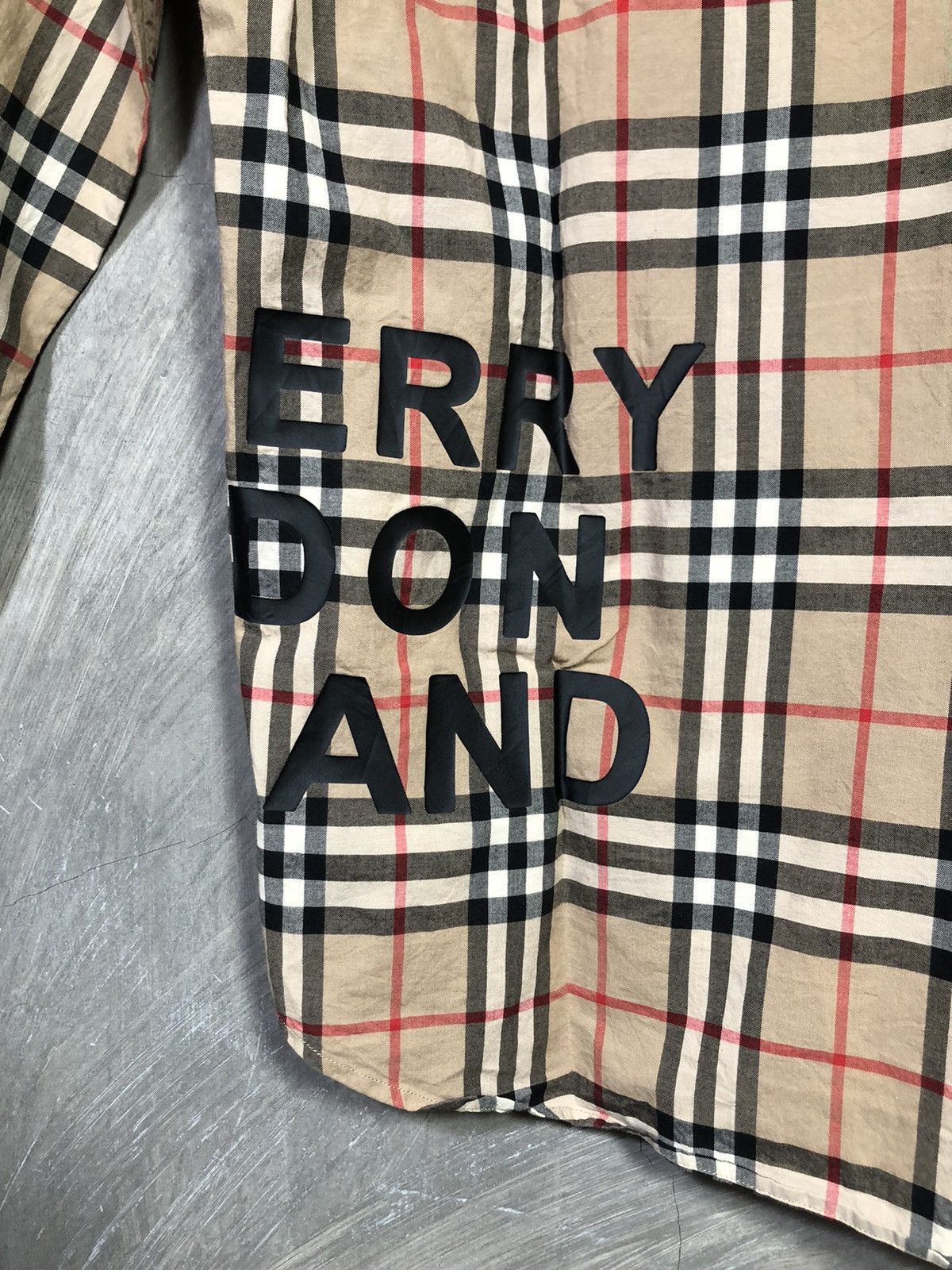 Burberry × Designer × Vintage Burberry London England Logo Print Checked Size US S / EU 44-46 / 1 - 6 Thumbnail