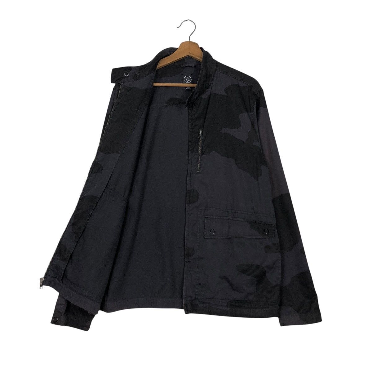 Japanese Brand 🔥RICH BLACK VINTAGE BIKER JACKET VOLCOM CAMOUFLAGE DESIGN Size US M / EU 48-50 / 2 - 13 Thumbnail