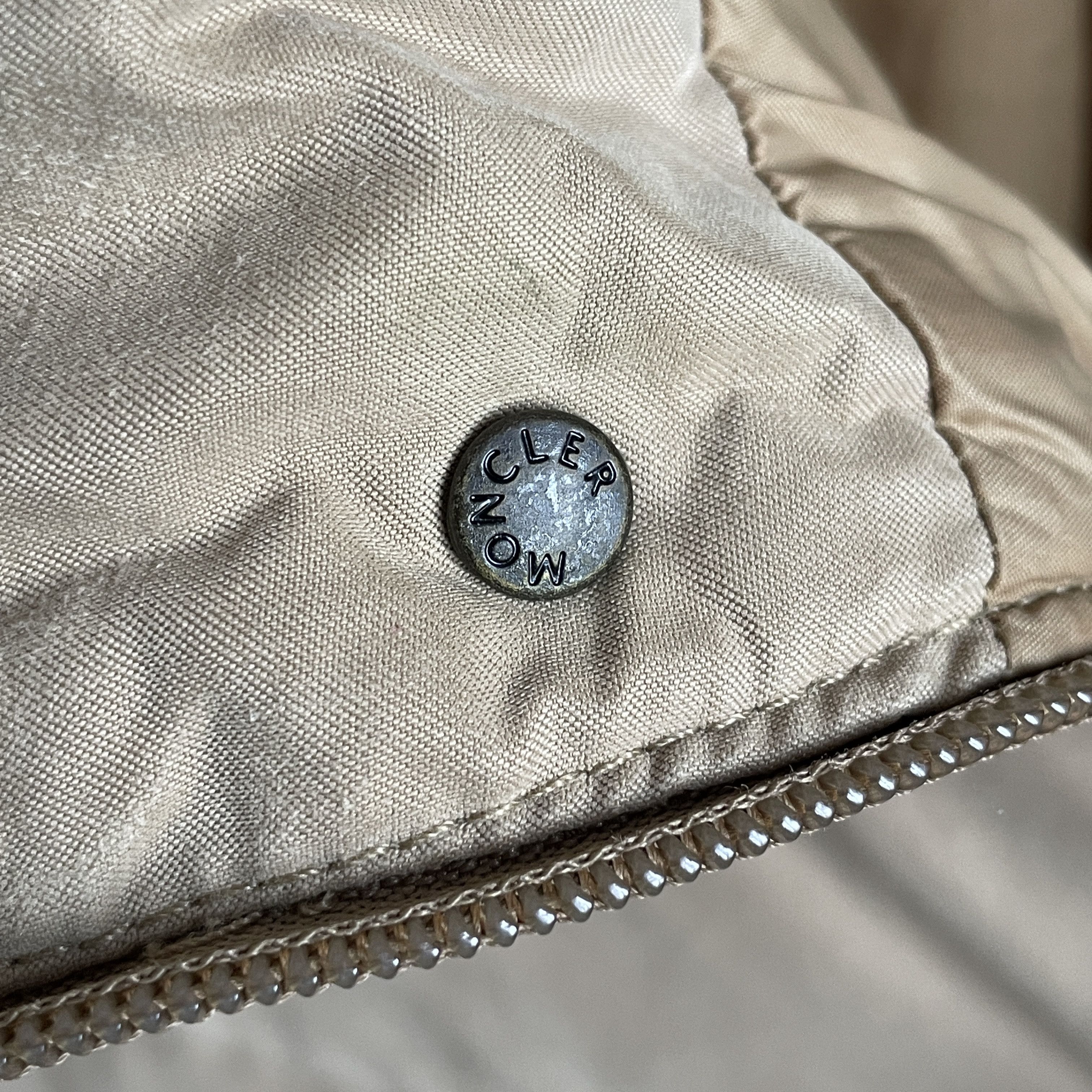 Moncler Moncler Womens Vintage 90's Long Puffer Jacket Size 4 Size XL / US 12-14 / IT 48-50 - 10 Thumbnail