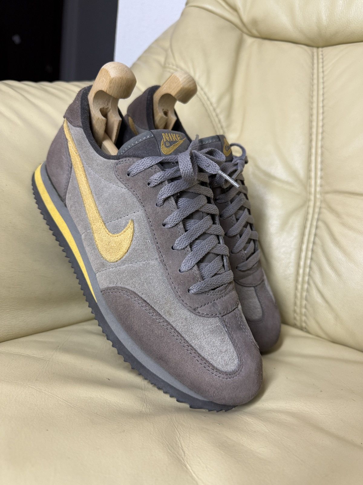 Nike Vibtage Nike Suede Sneackers Y2K RARE Size US 9.5 / EU 42-43 - 3 Thumbnail