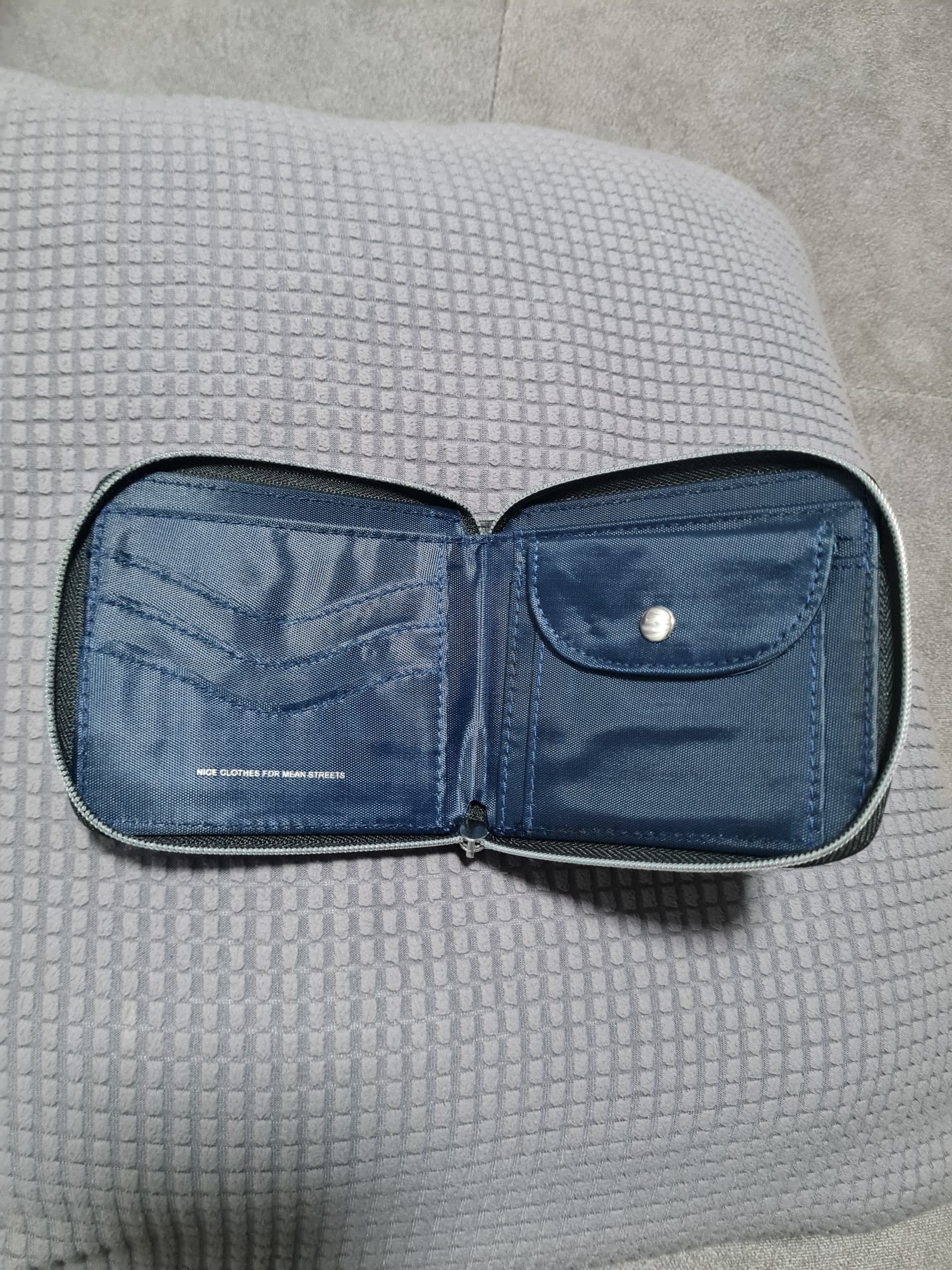 Xlarge XLARGE ZIPPED FOLDING WALLET Size ONE SIZE - 5 Thumbnail