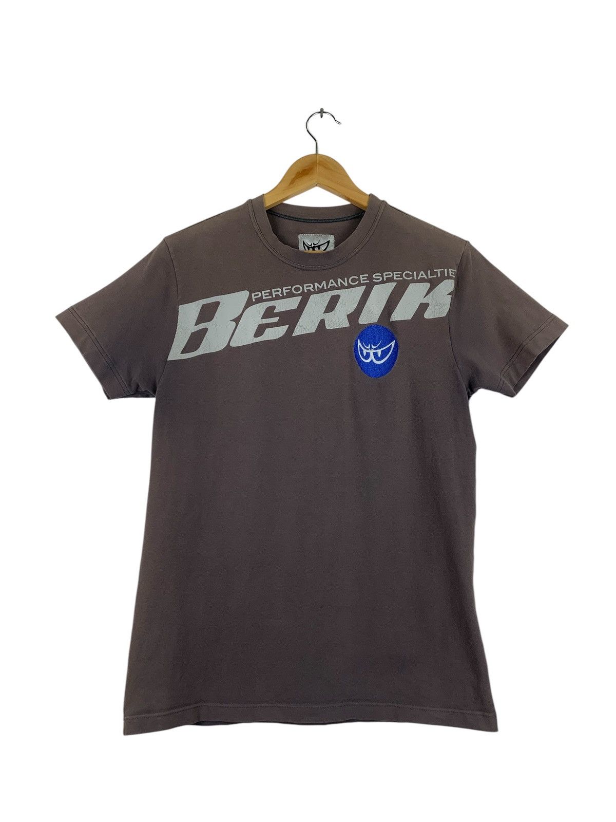 Vintage Berik brand tee Size US M / EU 48-50 / 2 - 1 Thumbnail
