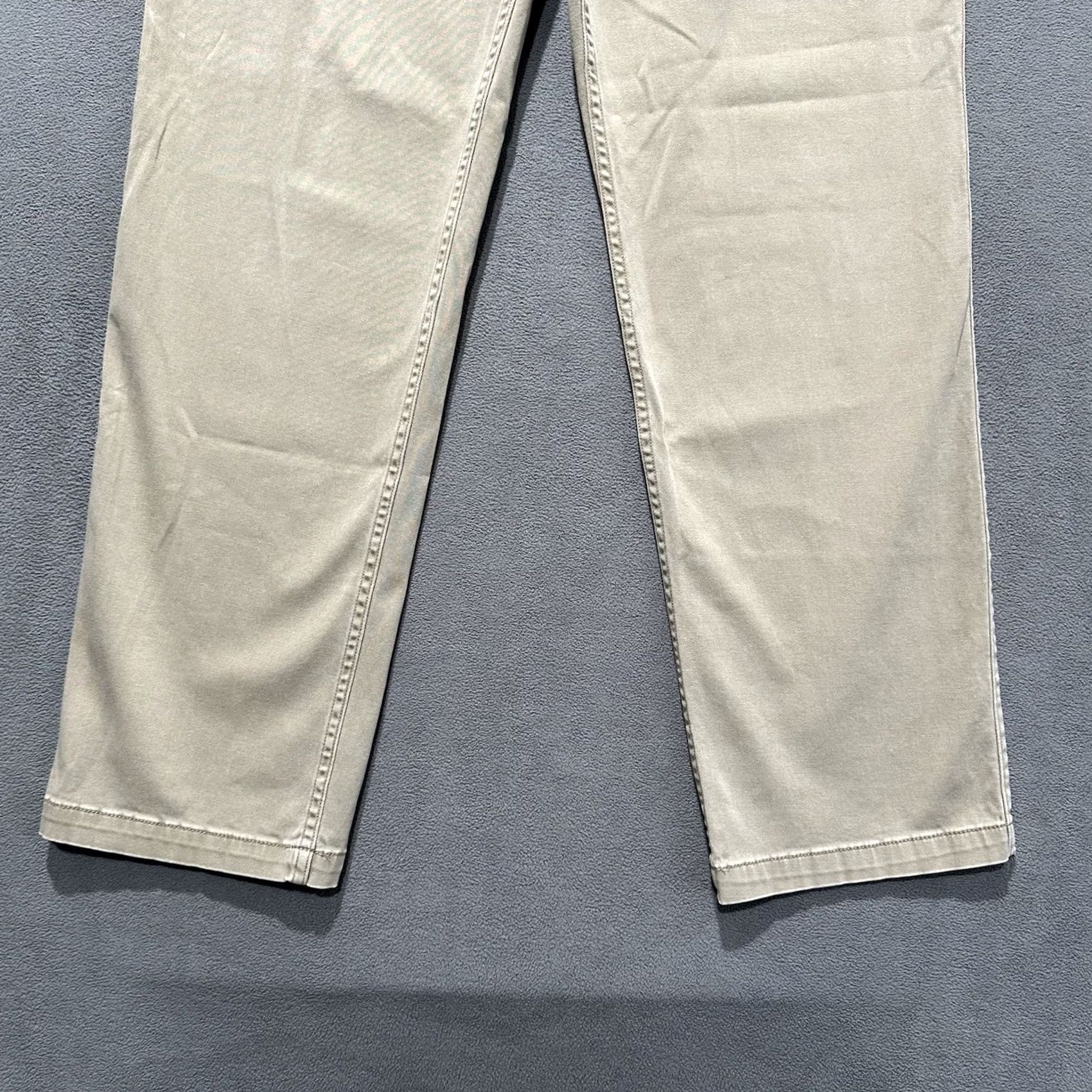 Dockers DOCKERS BeigE Khaki Flat Front Pants Mens 34x34 Straight Fit Classic Khakis Logo Preppy EUC Size US 34 / EU 50 - 5 Thumbnail