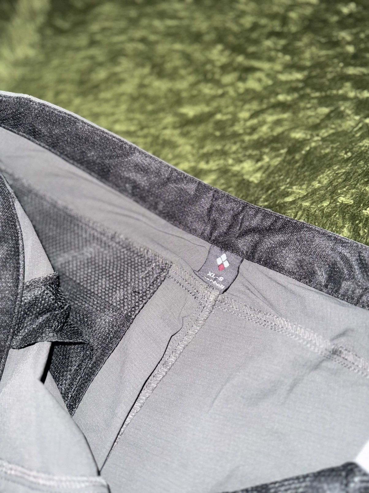 Montbell [XL-S] Mont Bell japan poly blended relaxed mountain pants Size US 30 / EU 46 - 4 Thumbnail