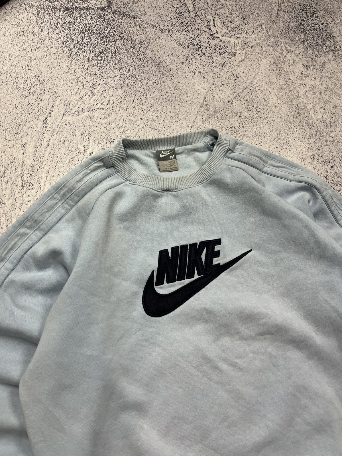 Nike Vintage 00’s Nike Sweatshirt Crewneck Baggy Big Center Logo Size US M / EU 48-50 / 2 - 4 Thumbnail