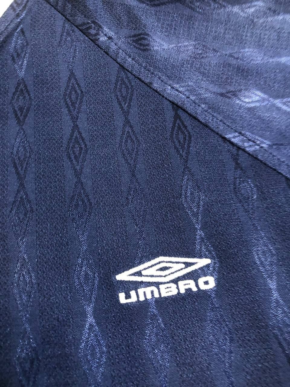 Umbro Home football shirt 1997 Soccer Umbro Jersey Mens Size US L / EU 52-54 / 3 - 5 Thumbnail