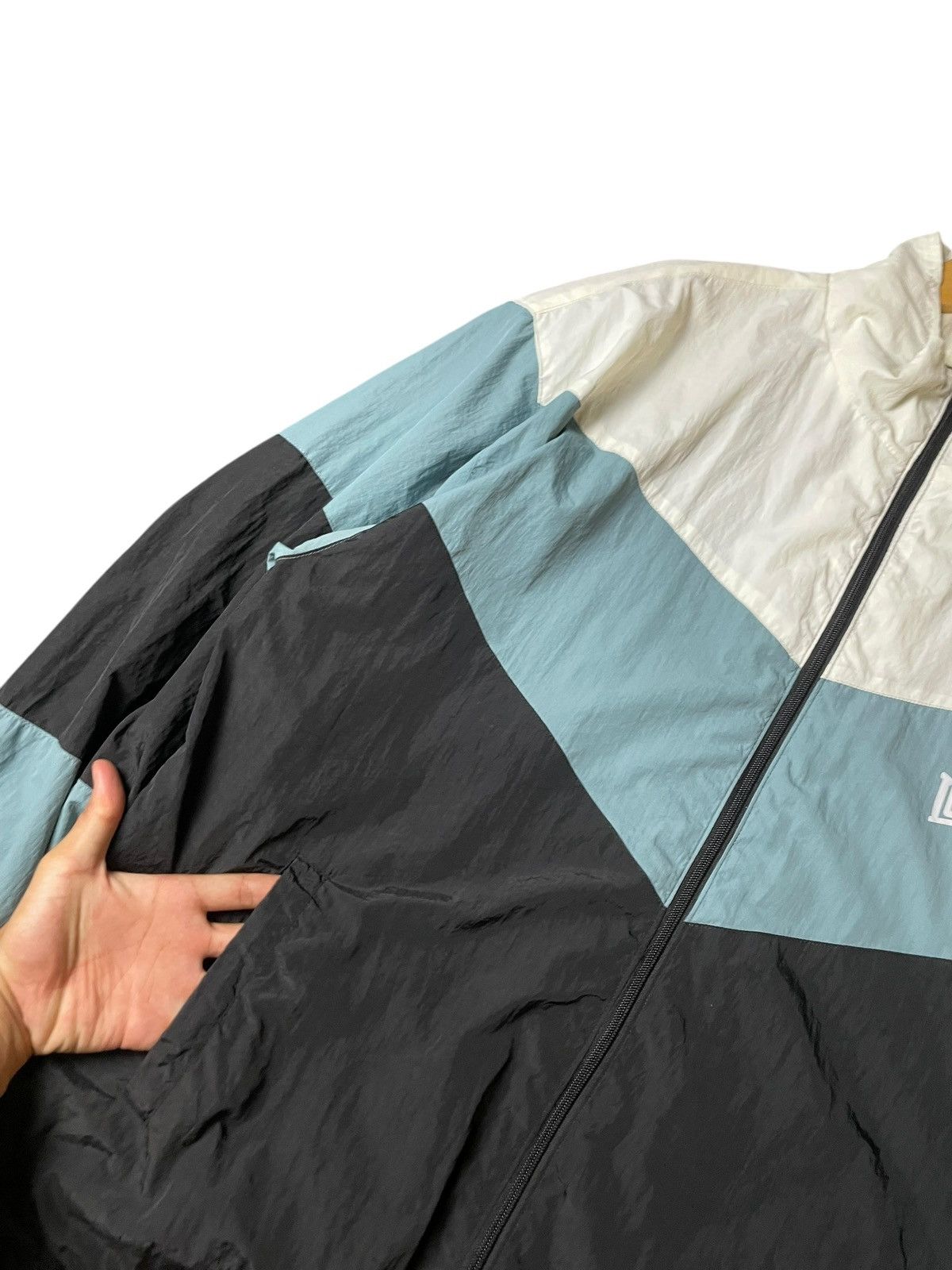 Japanese Brand × Lonsdale × Vintage LONSDALE Colour Block Nylon Track Jacket (103) Size US M / EU 48-50 / 2 - 5 Thumbnail