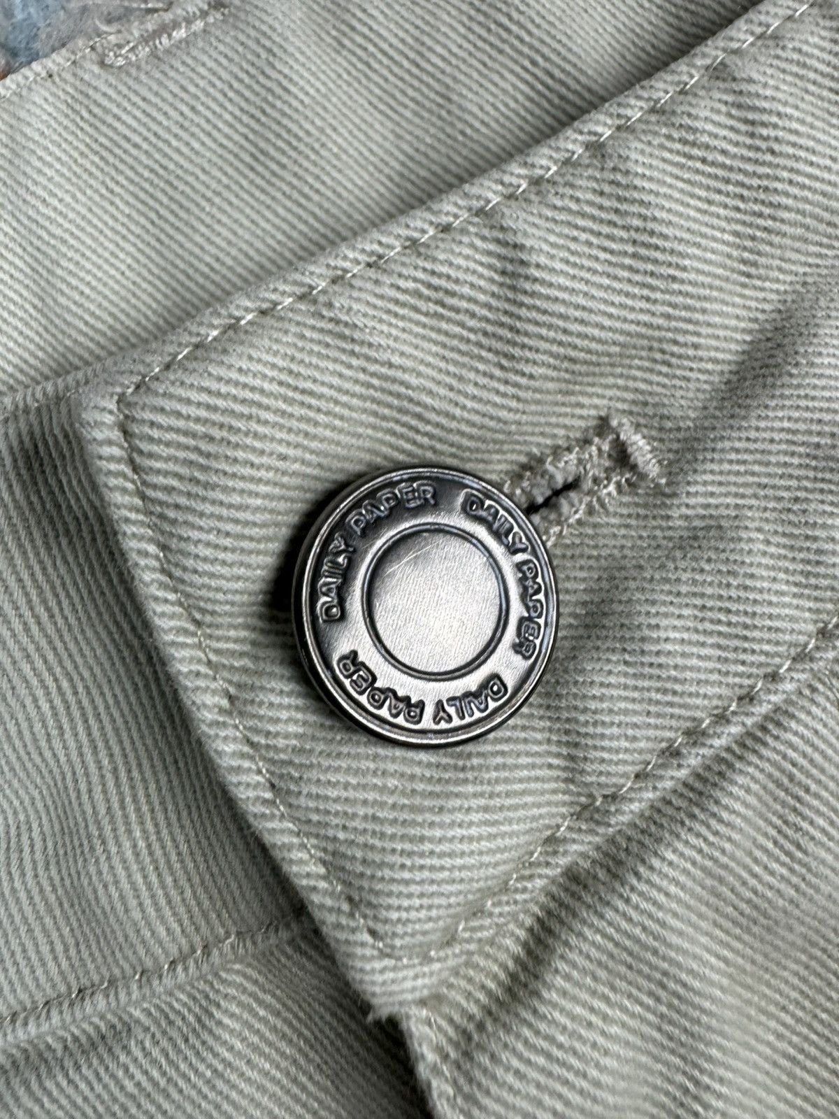 Daily Paper Daily Paper patchwork cargo style logo shorts earth tones Size US 30 / EU 46 - 9 Thumbnail